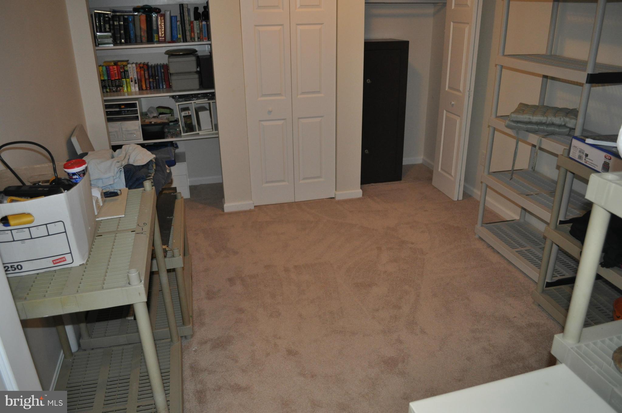 BERRY HILL MANOR - Residential