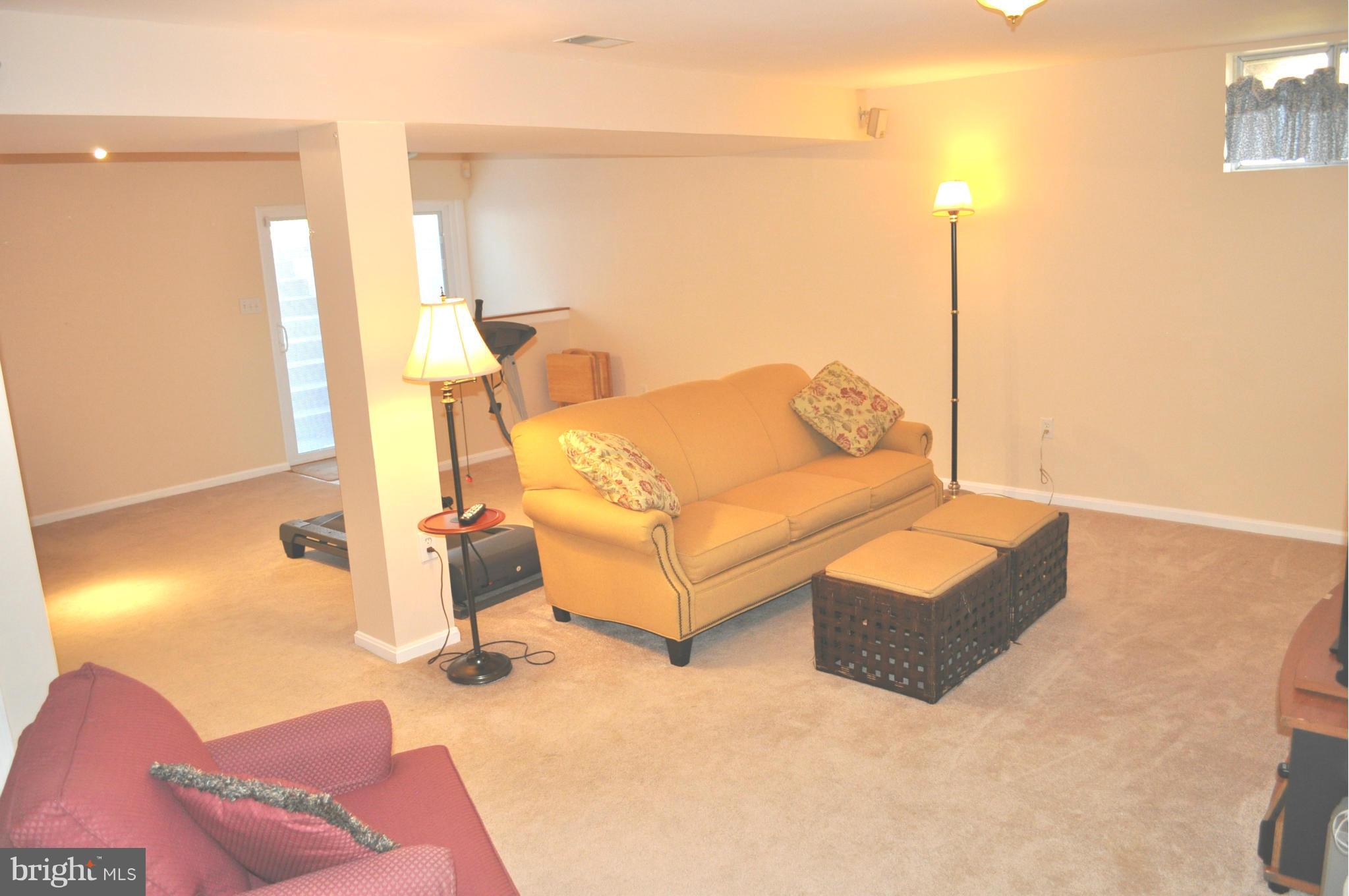 BERRY HILL MANOR - Residential