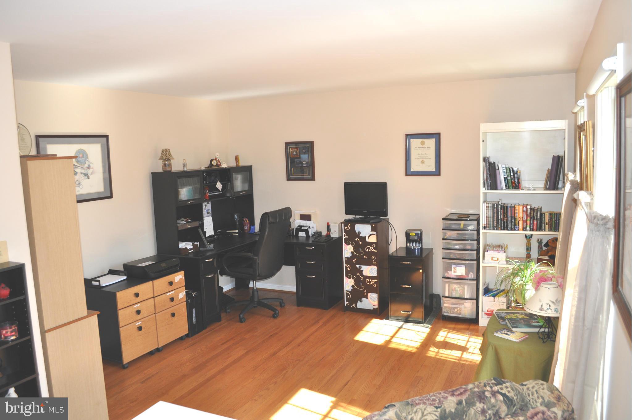 BERRY HILL MANOR - Residential