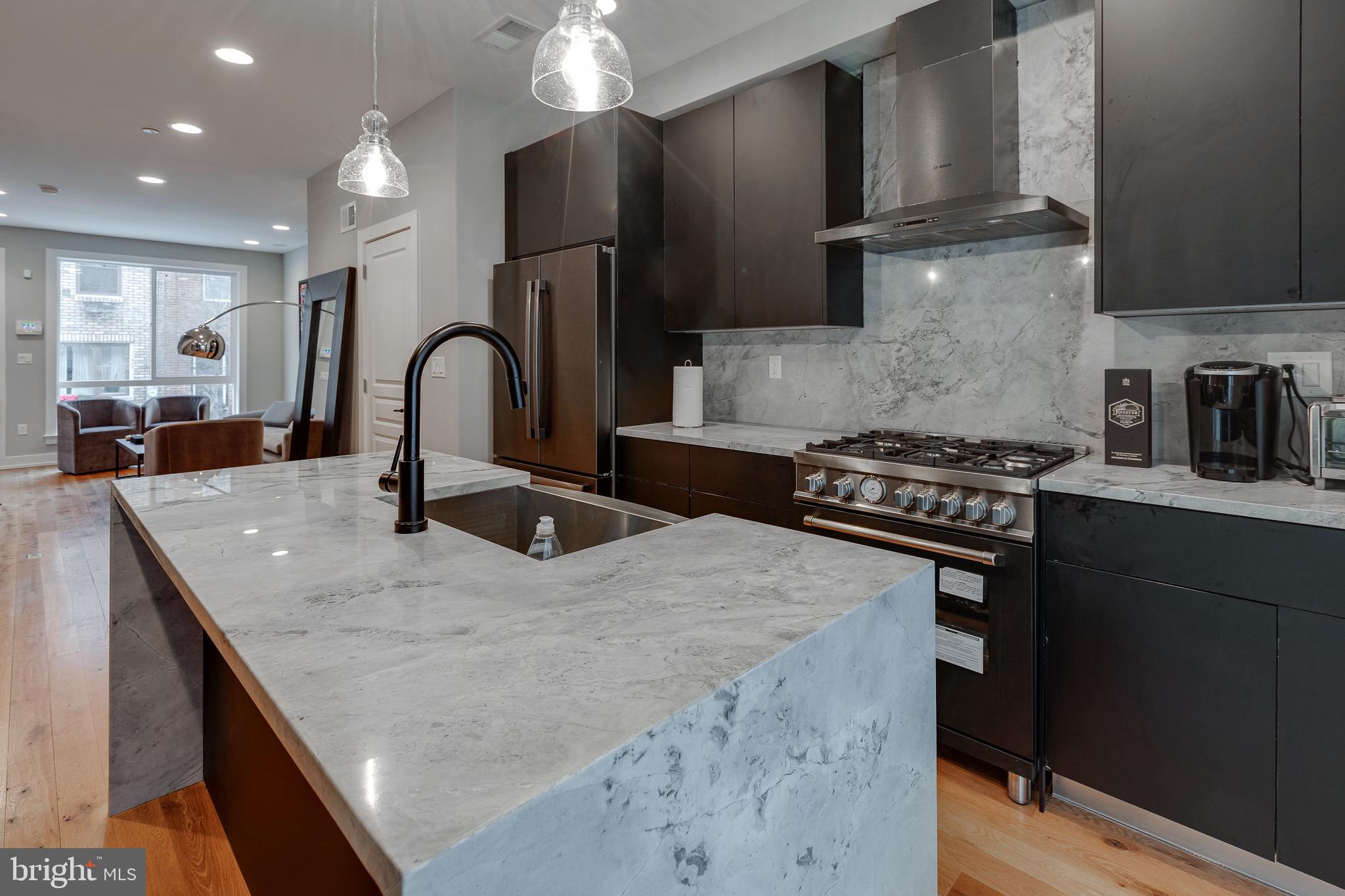 GRADUATE HOSPITAL - Residential Lease