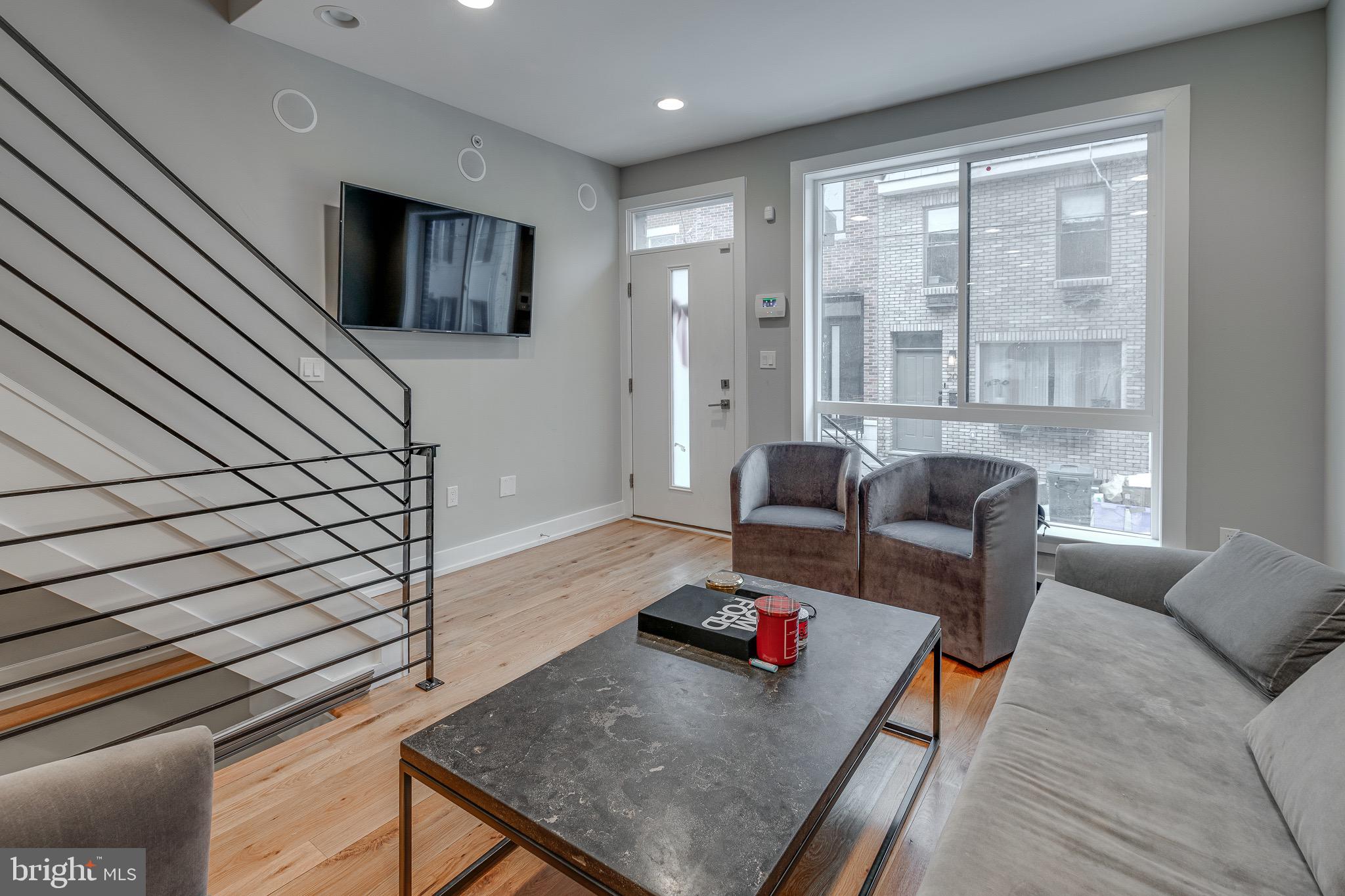 GRADUATE HOSPITAL - Residential Lease