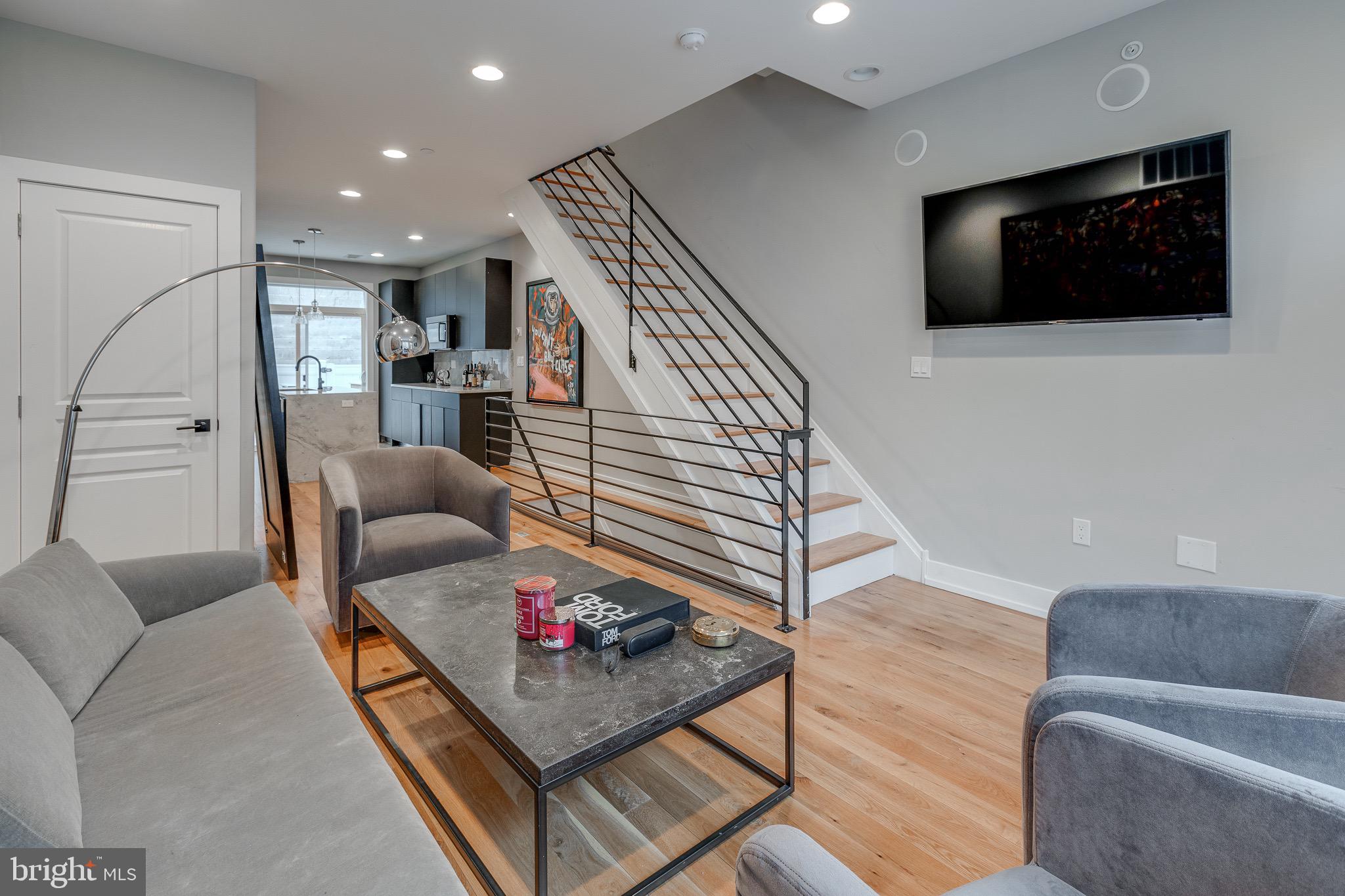 GRADUATE HOSPITAL - Residential Lease