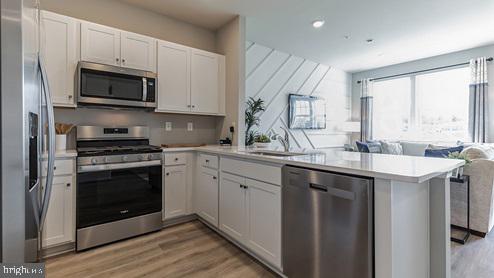 38 WINDSOR CT