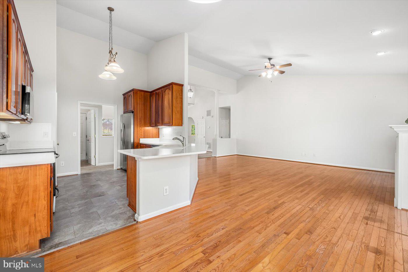 LEELAND STATION - Residential