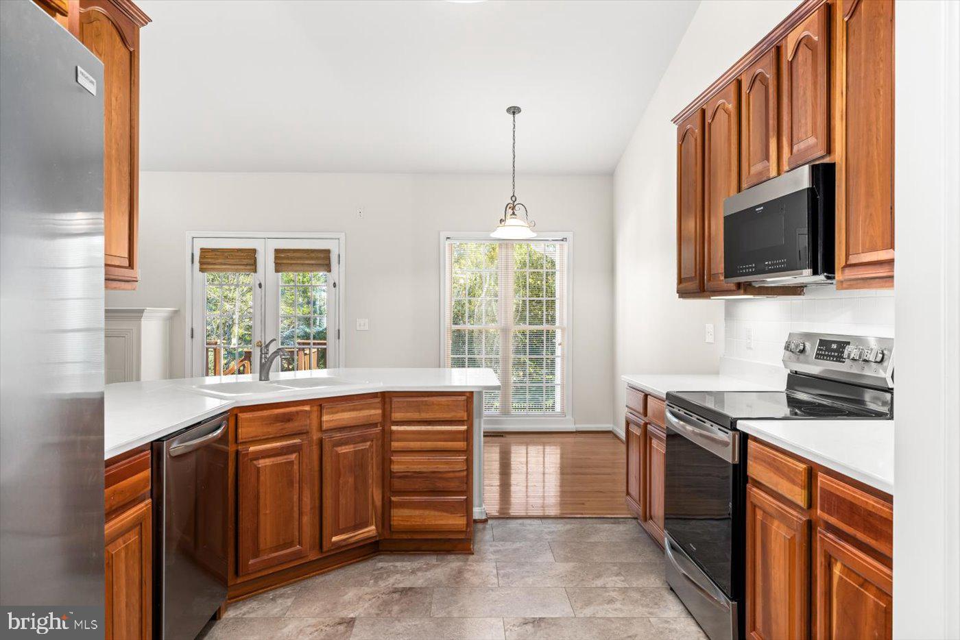 LEELAND STATION - Residential