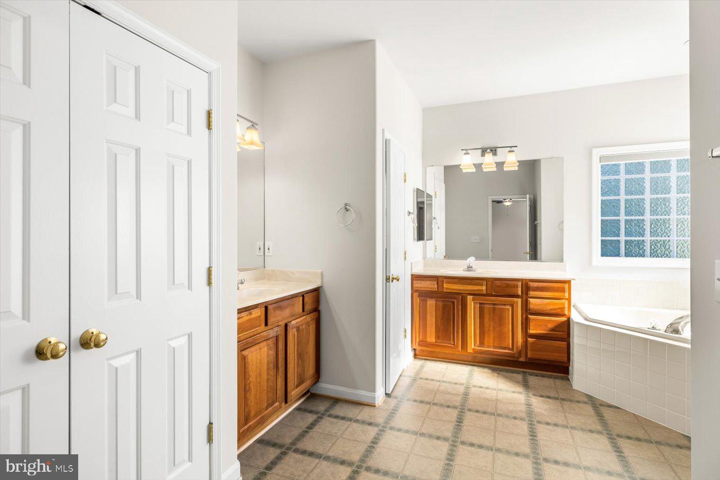 LEELAND STATION - Residential