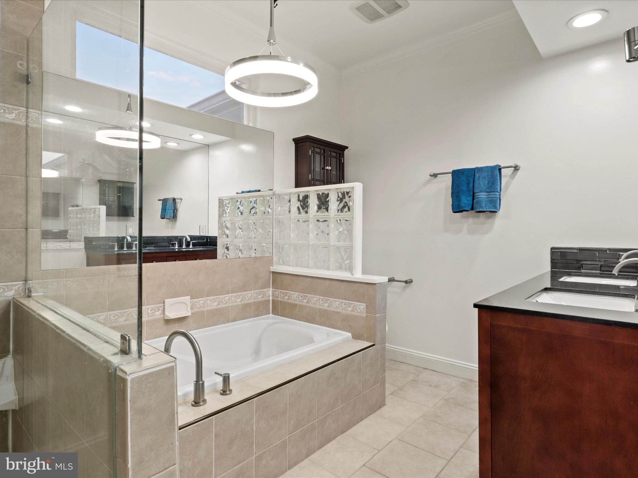 PLEASANT HILL - Residential