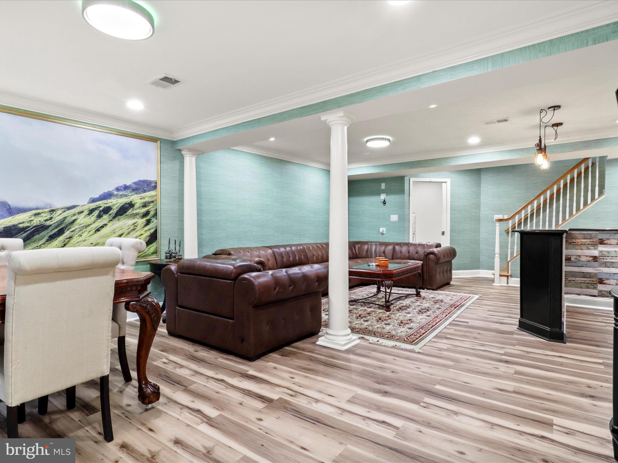 PLEASANT HILL - Residential