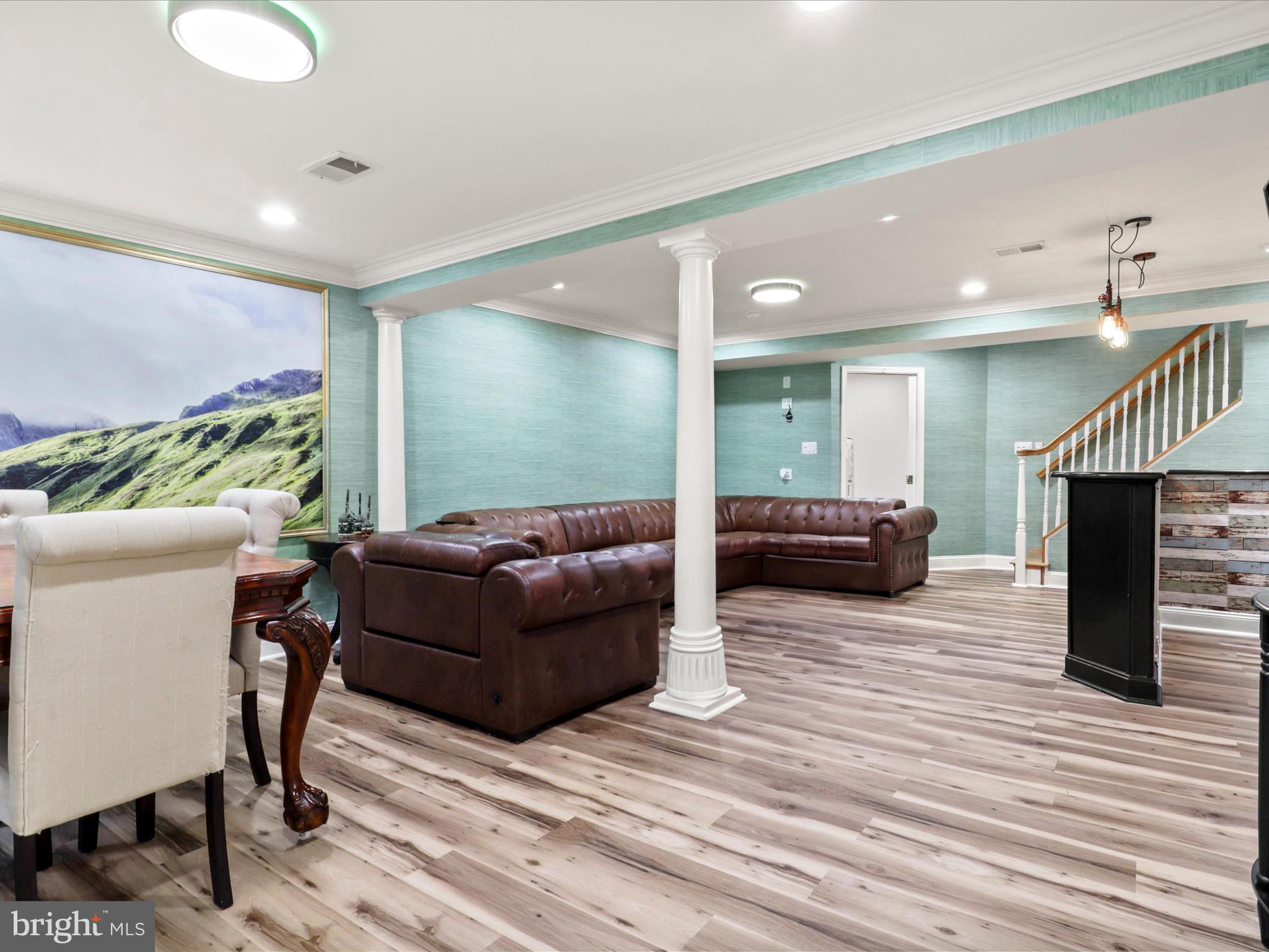 PLEASANT HILL - Residential