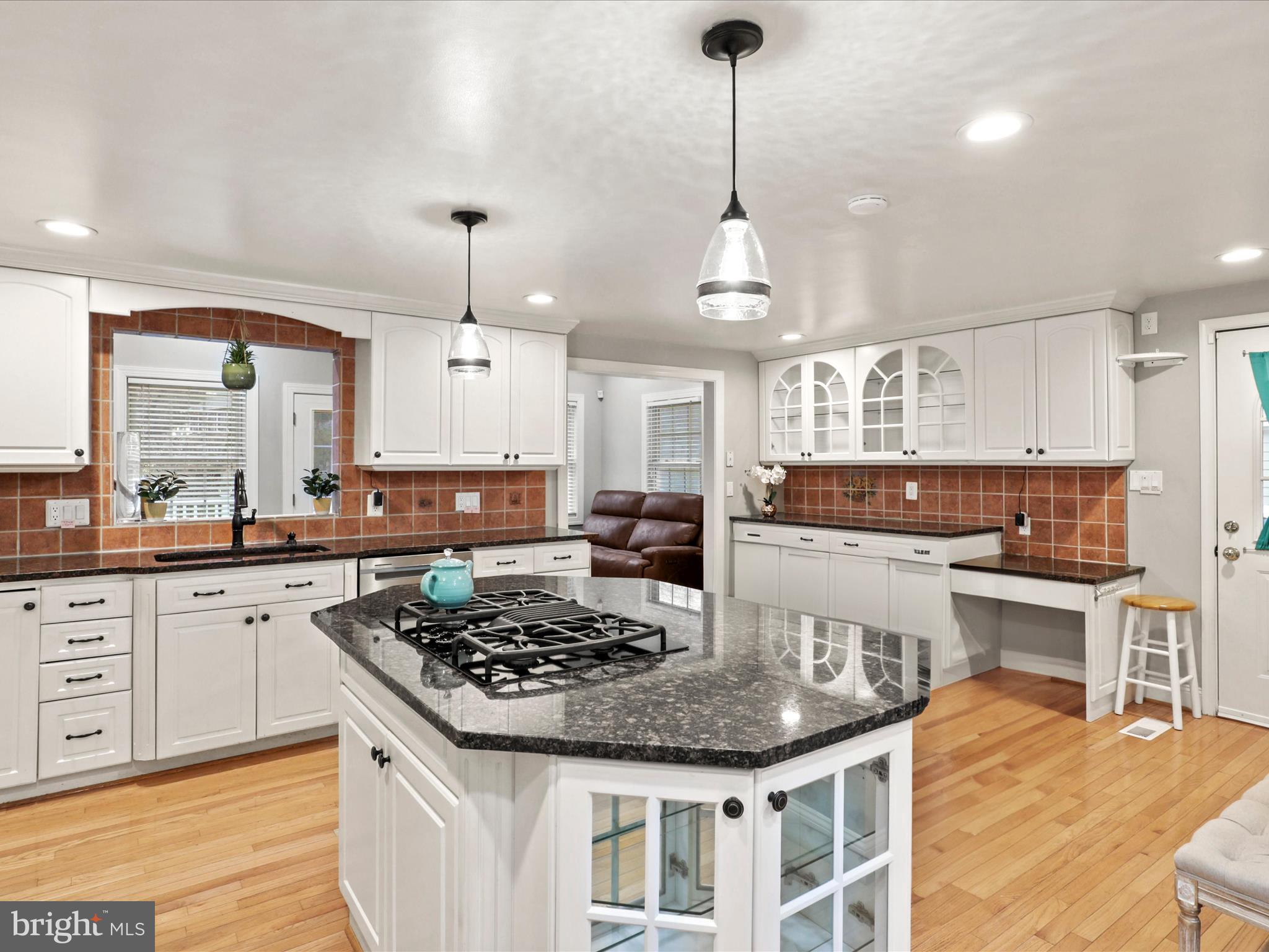 PLEASANT HILL - Residential