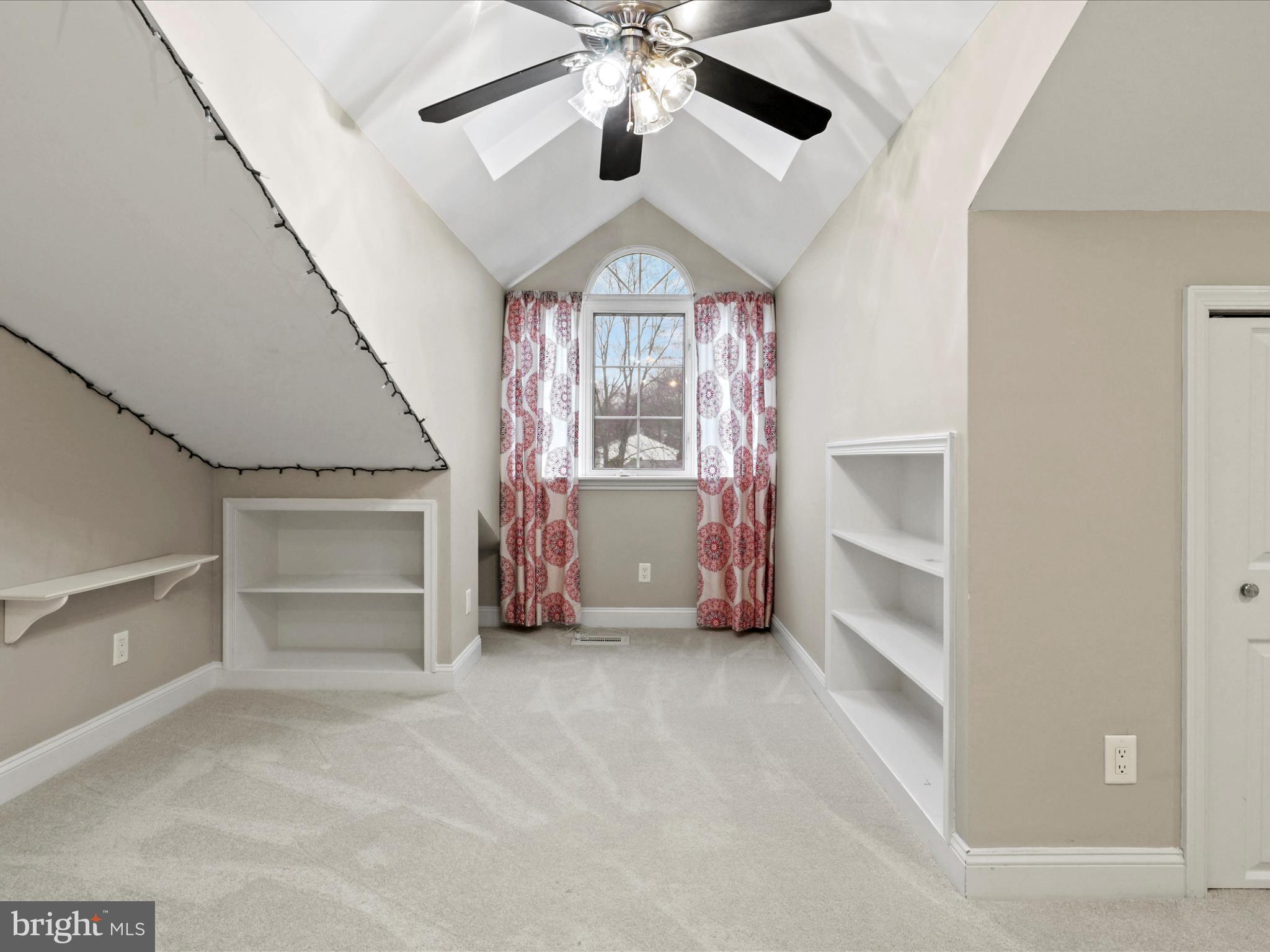 PLEASANT HILL - Residential