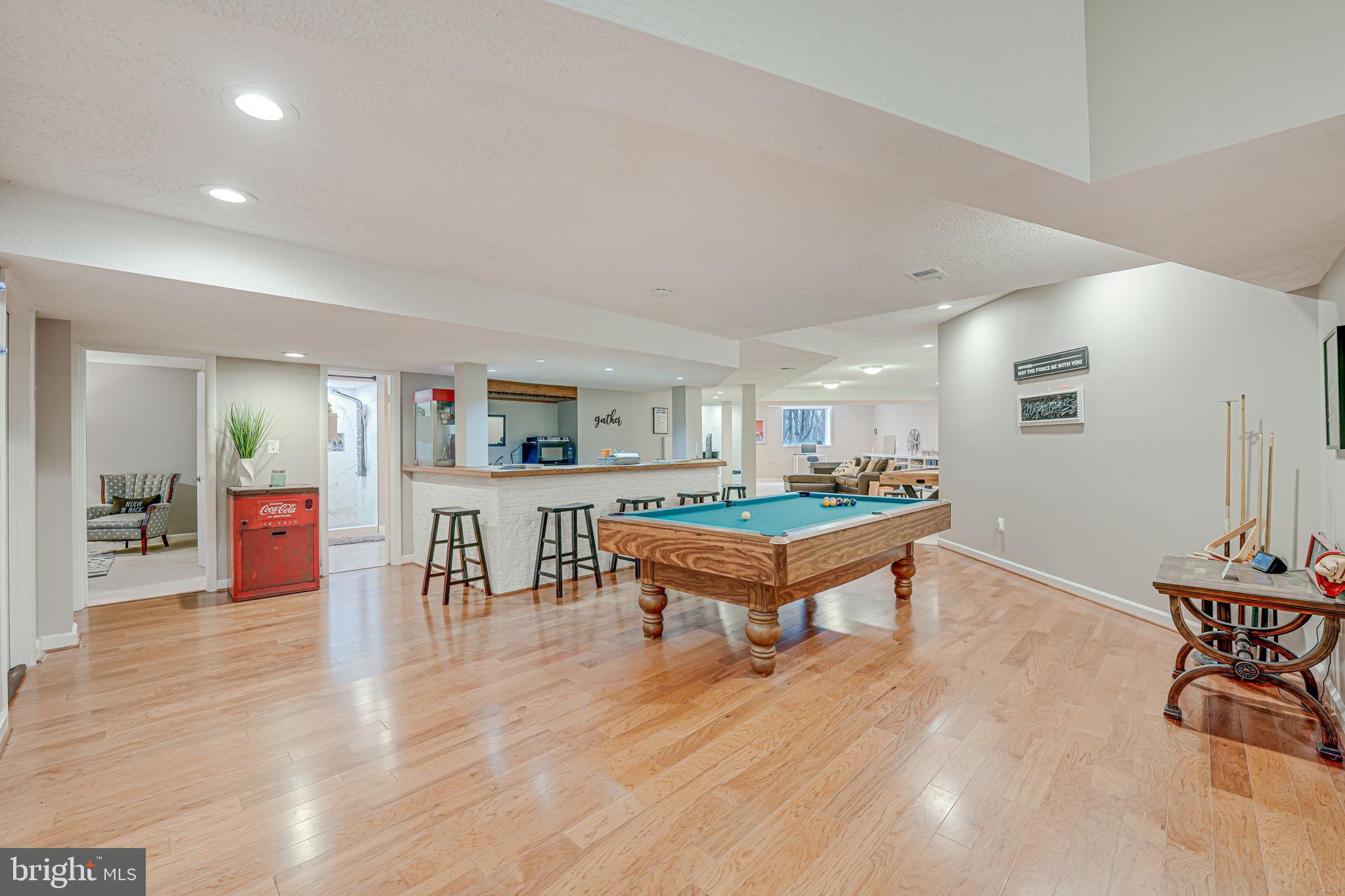 DARNESTOWN OUTSIDE - Residential