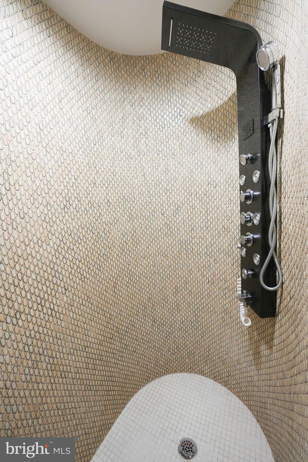 DARNESTOWN OUTSIDE - Residential