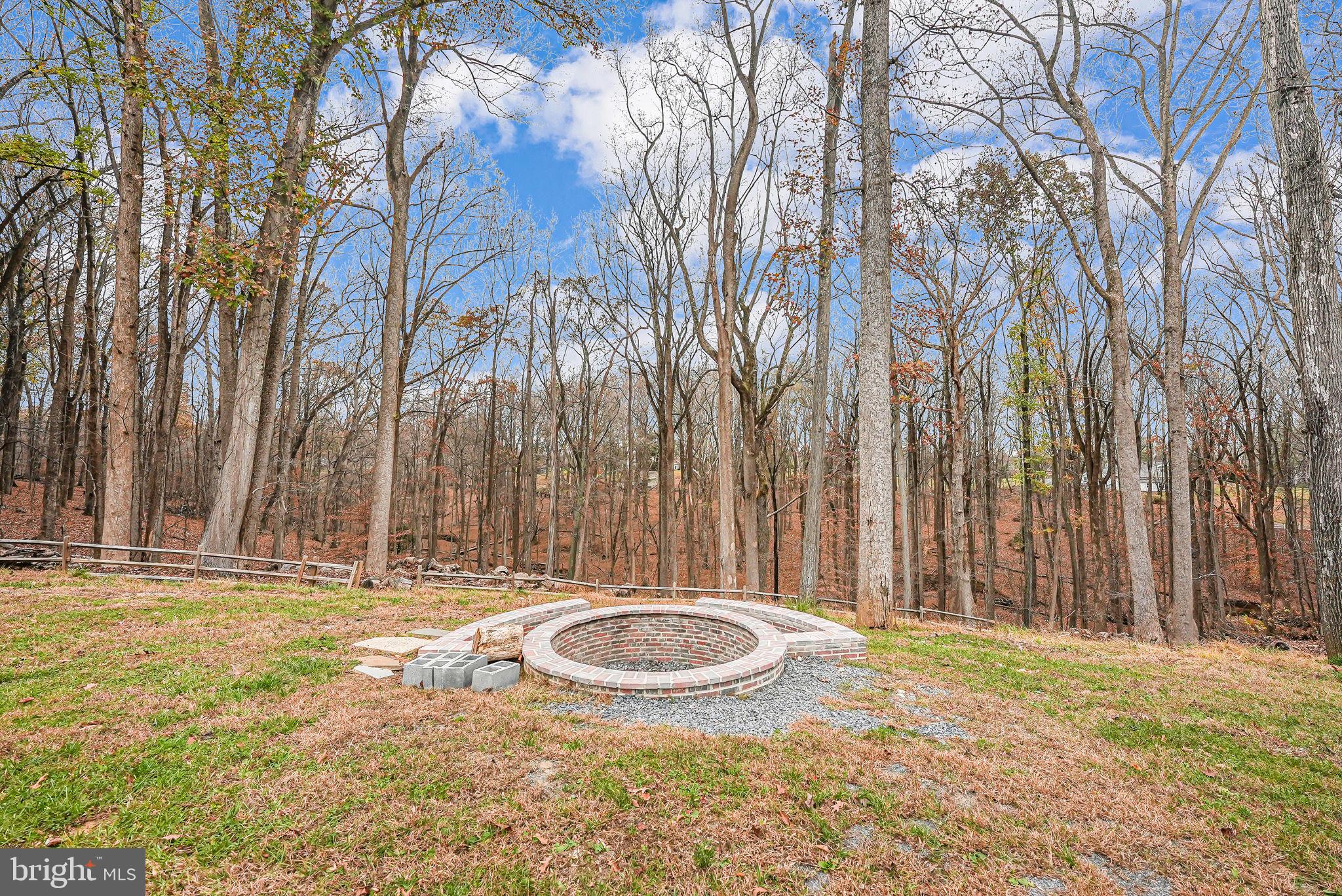 DARNESTOWN OUTSIDE - Residential