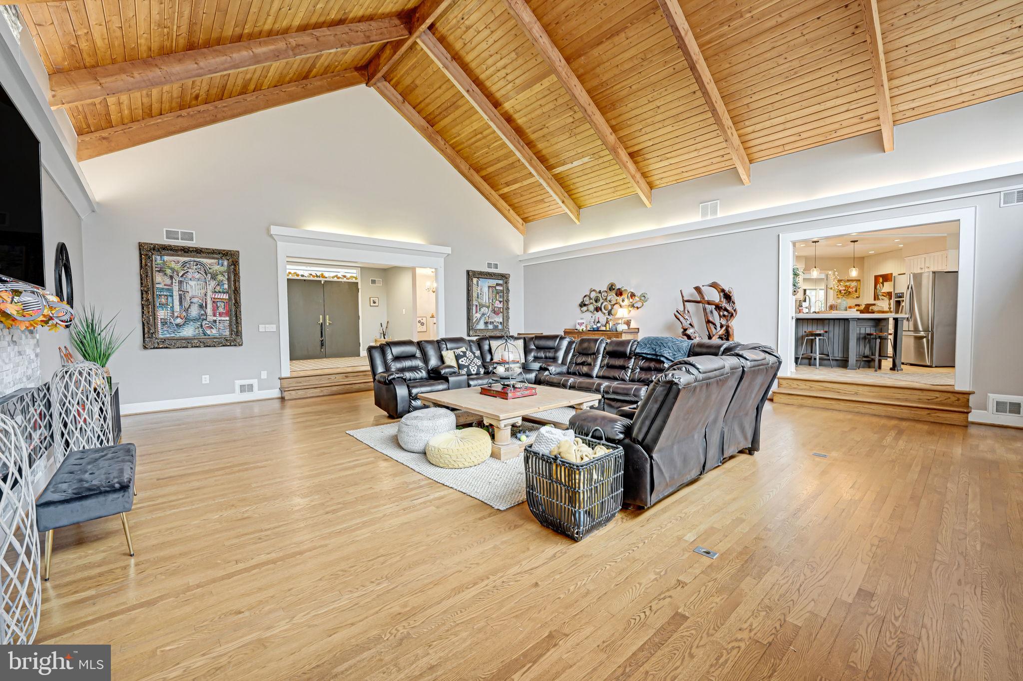 DARNESTOWN OUTSIDE - Residential