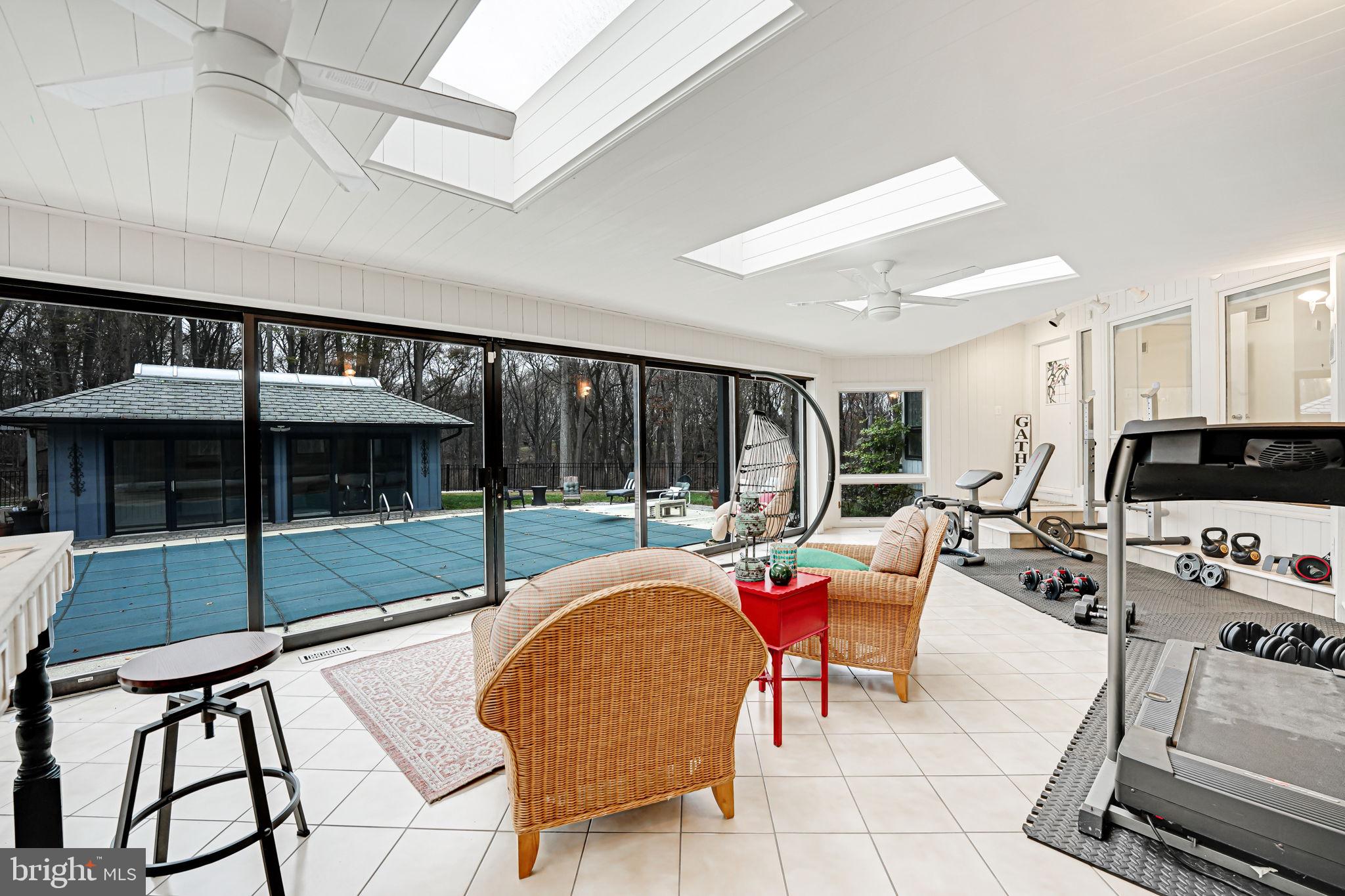 DARNESTOWN OUTSIDE - Residential