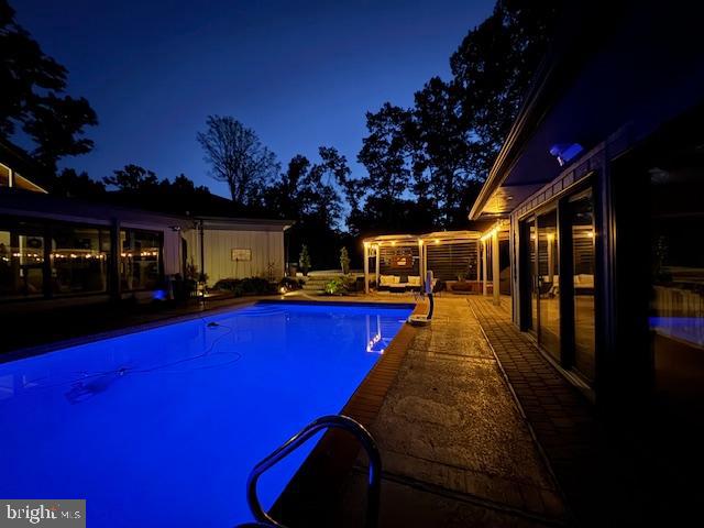 DARNESTOWN OUTSIDE - Residential