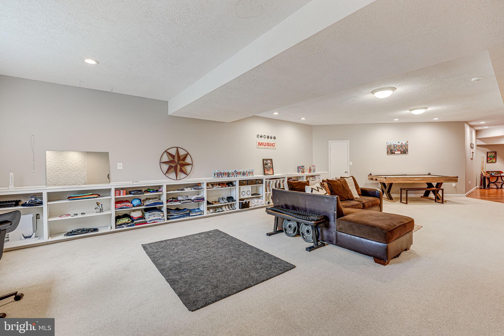 DARNESTOWN OUTSIDE - Residential