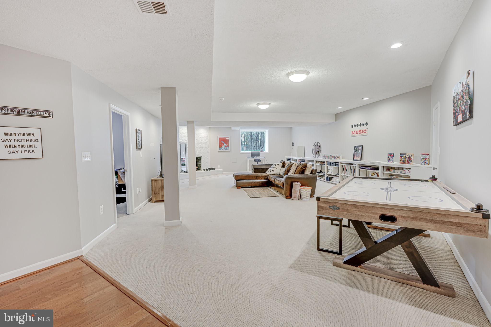 DARNESTOWN OUTSIDE - Residential