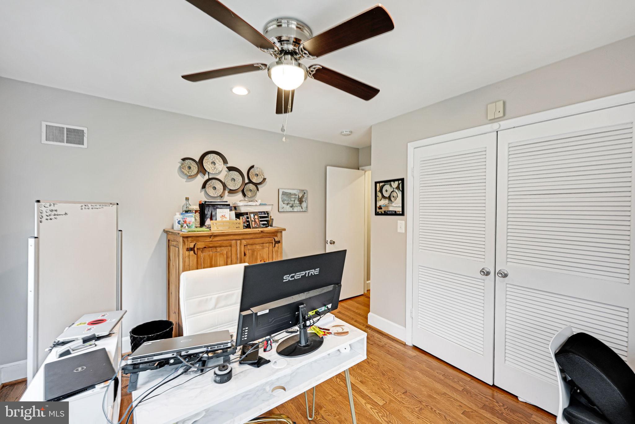 DARNESTOWN OUTSIDE - Residential