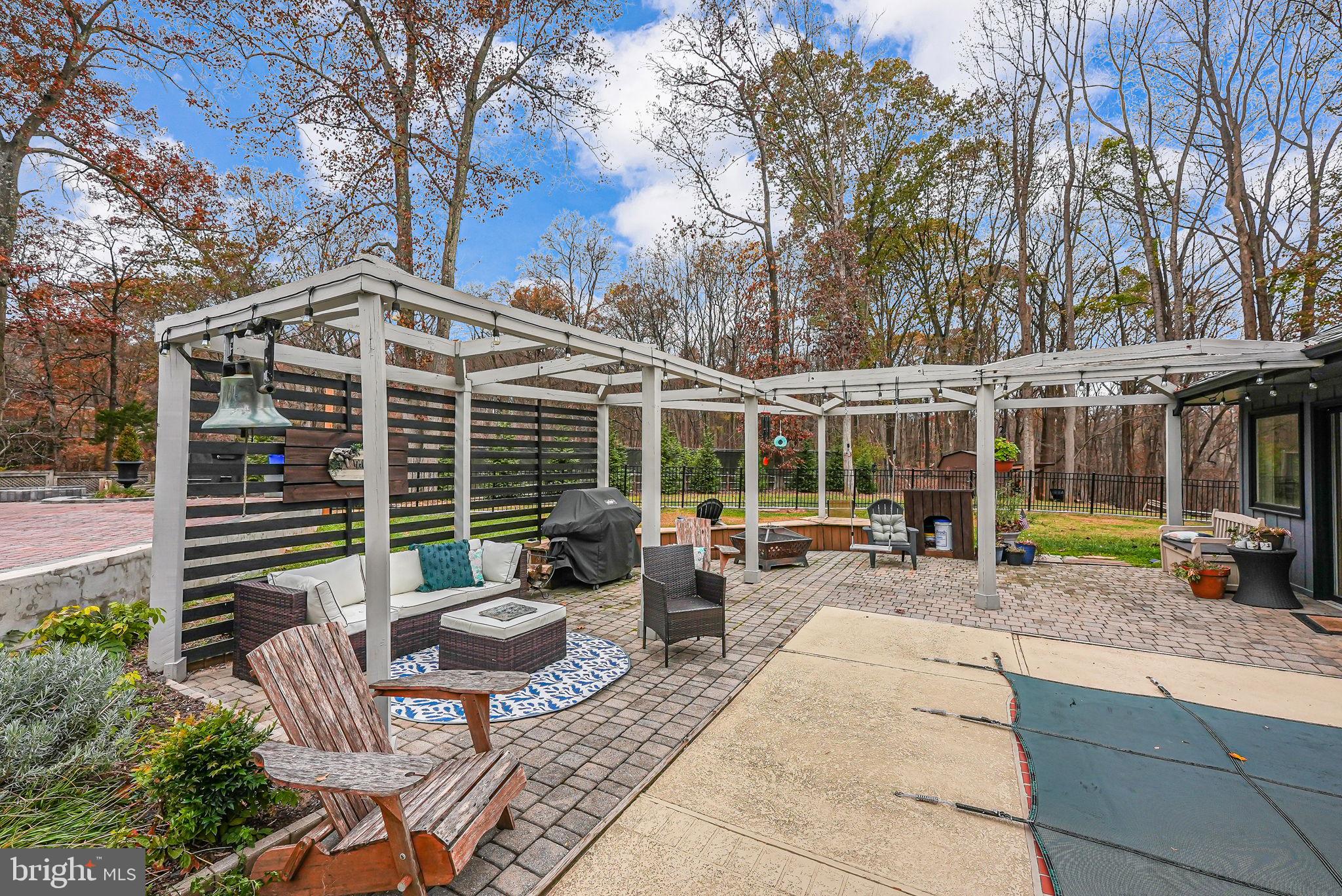 DARNESTOWN OUTSIDE - Residential