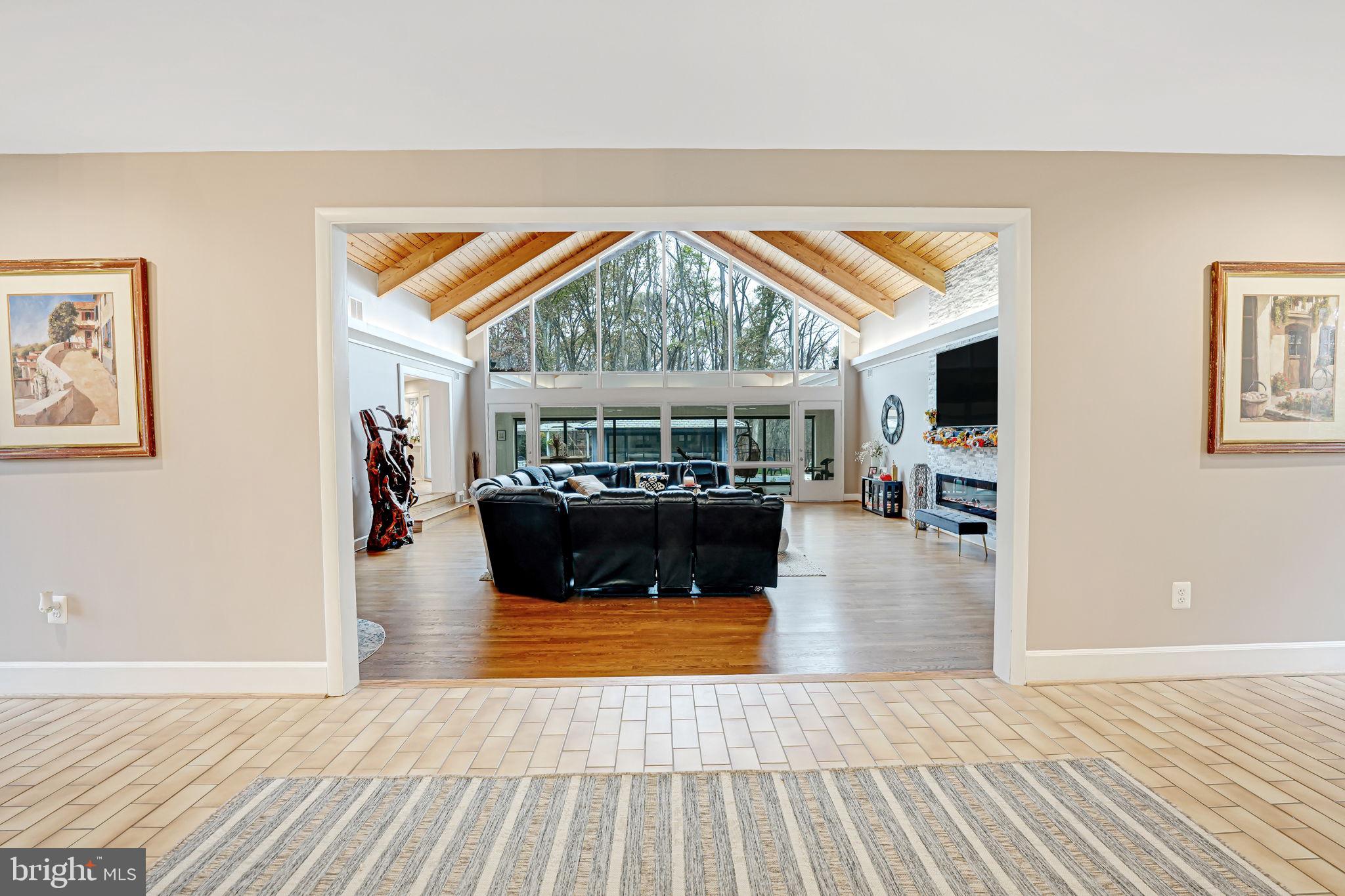 DARNESTOWN OUTSIDE - Residential