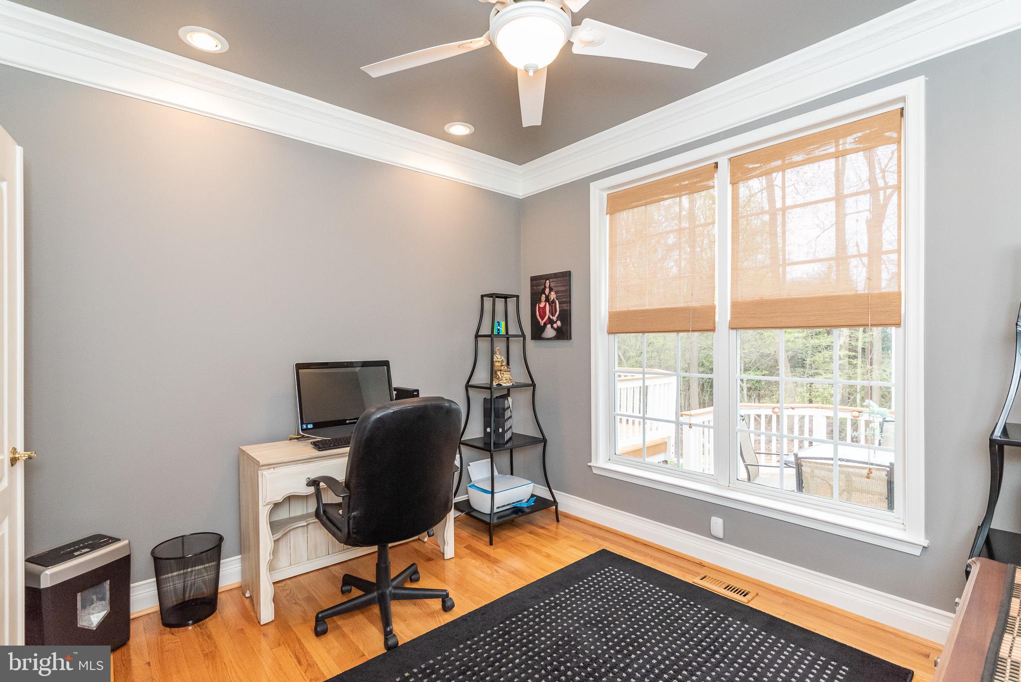 VINEYARD OAK - Residential