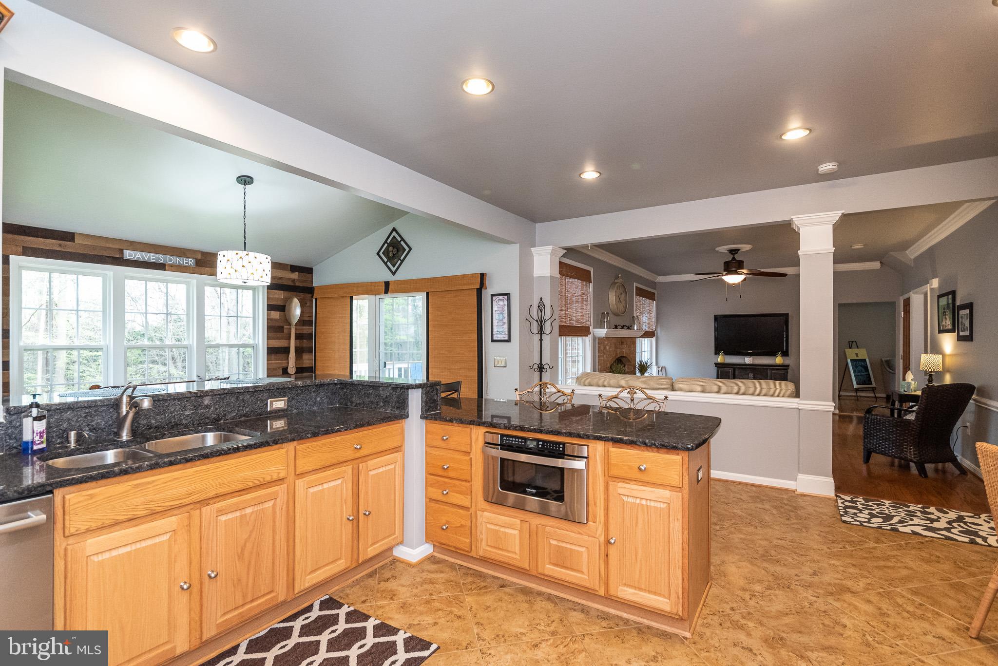 VINEYARD OAK - Residential