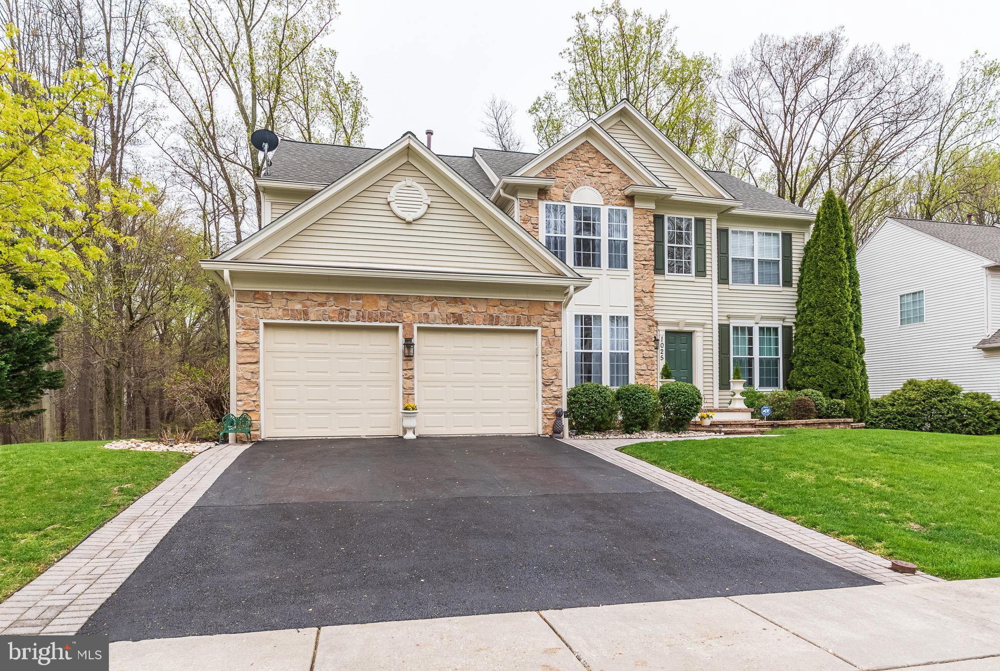 VINEYARD OAK - Residential