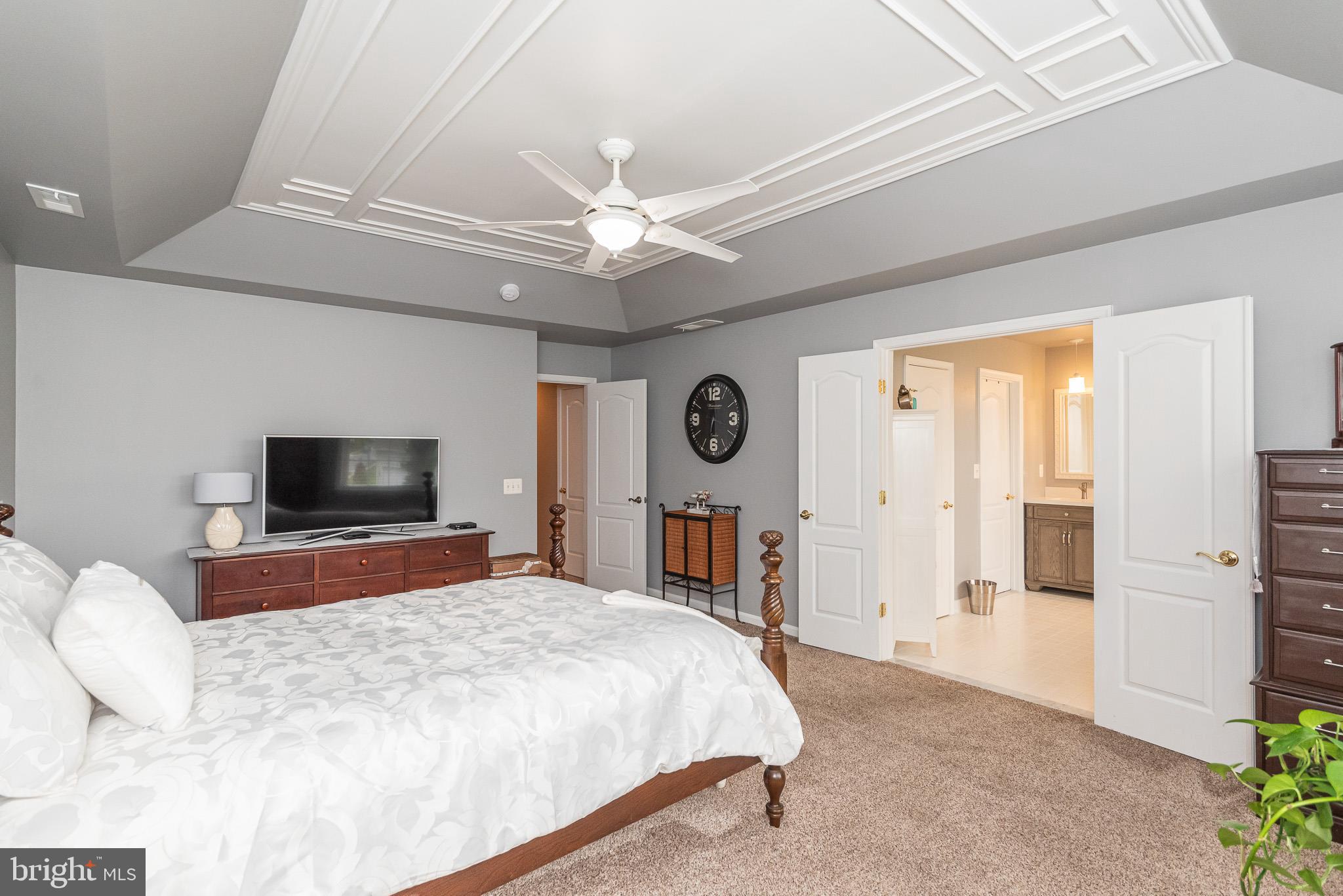 VINEYARD OAK - Residential