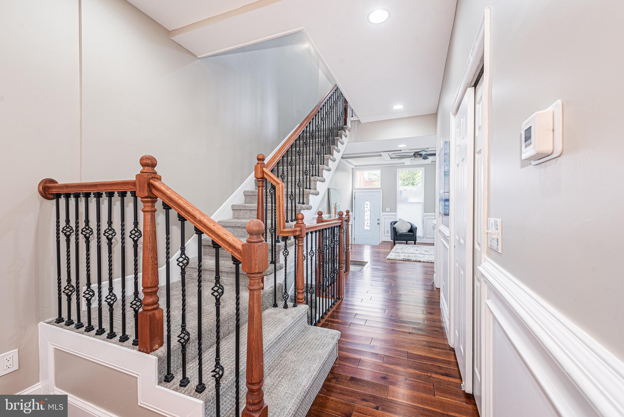 HOLLINS MARKET - Residential