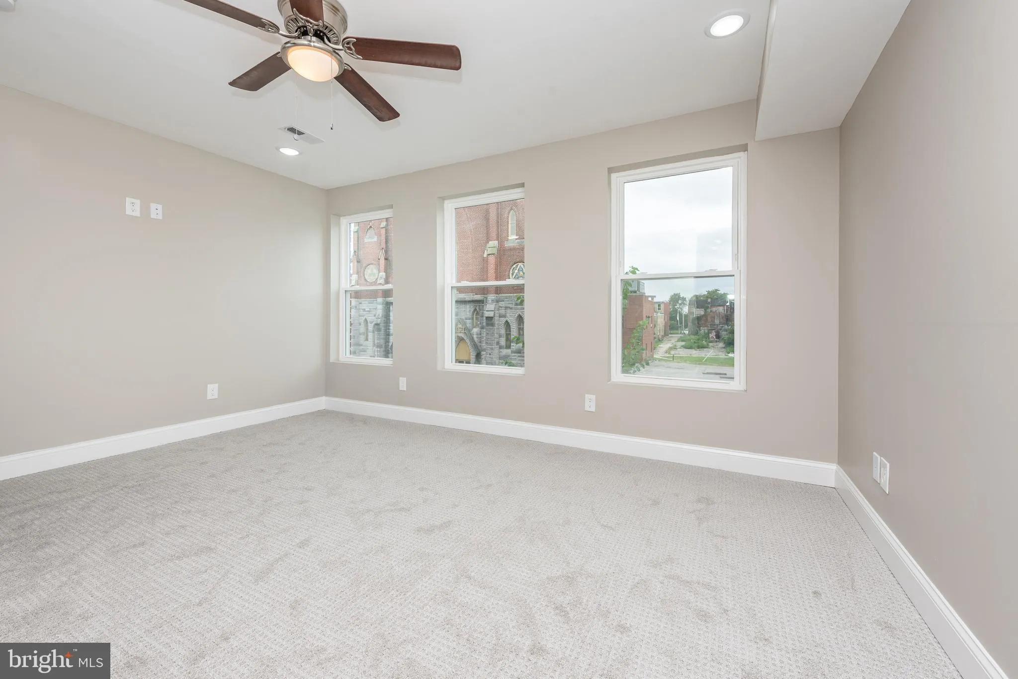 Baltimore, Maryland 21223, United States, 4 Bedrooms Bedrooms, ,4 BathroomsBathrooms,Residential,Active,82282