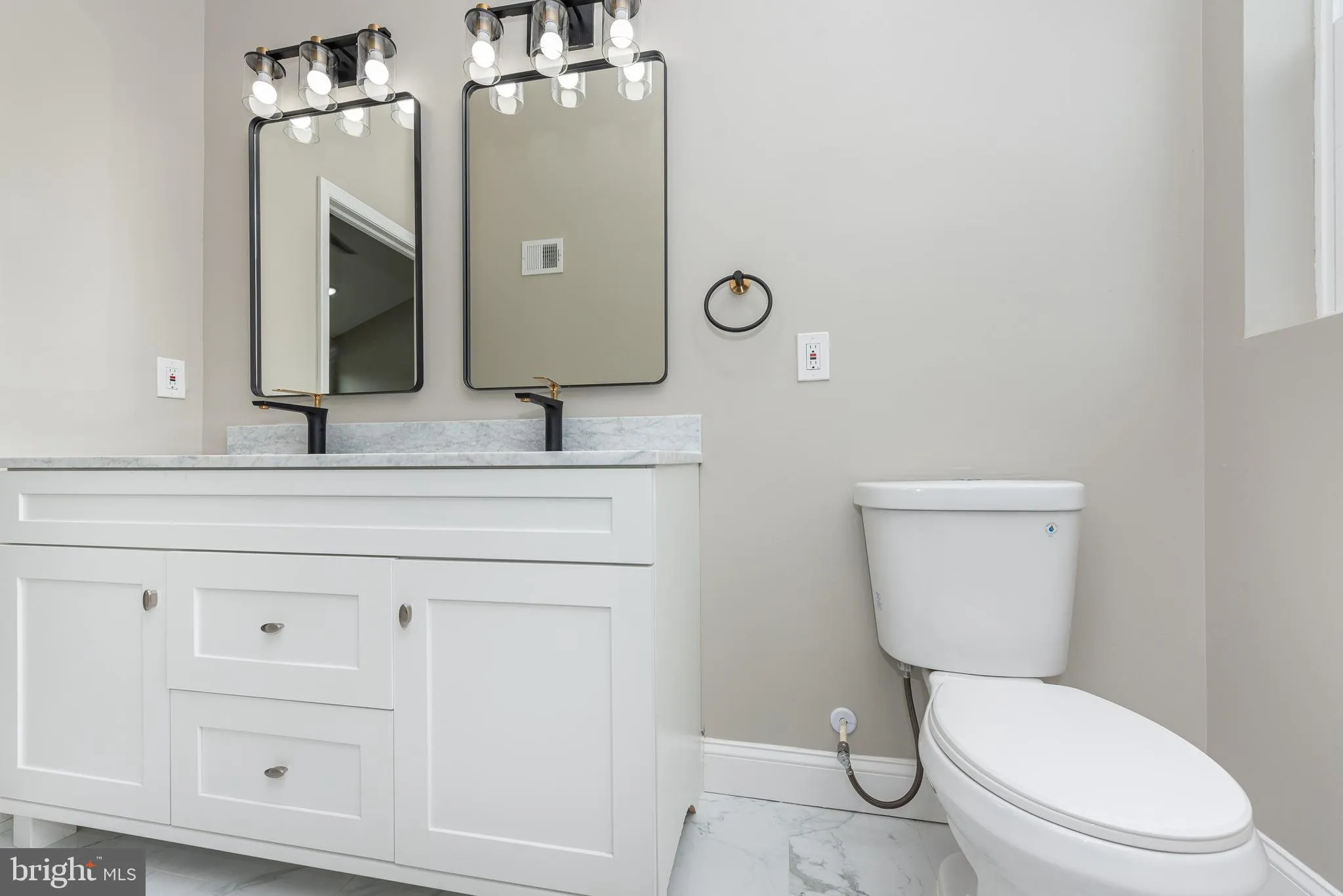 Baltimore, Maryland 21223, United States, 4 Bedrooms Bedrooms, ,4 BathroomsBathrooms,Residential,Active,82282