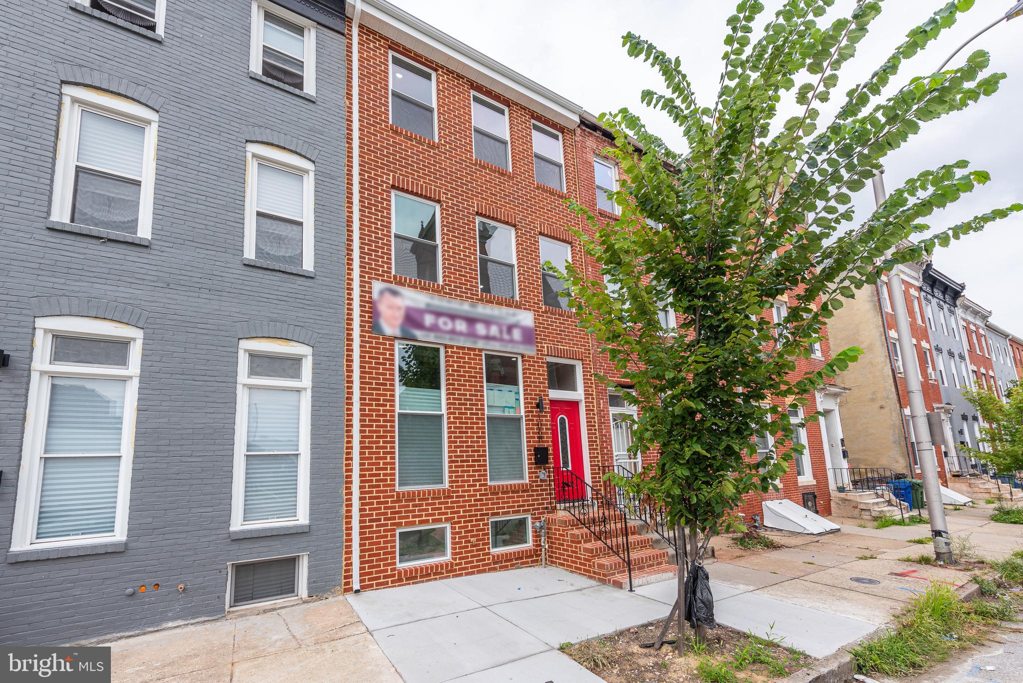 HOLLINS MARKET - Residential