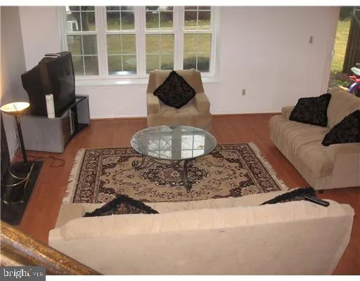 Additional image 24 of 35 Almond Drive, Somerset, NJ 08873