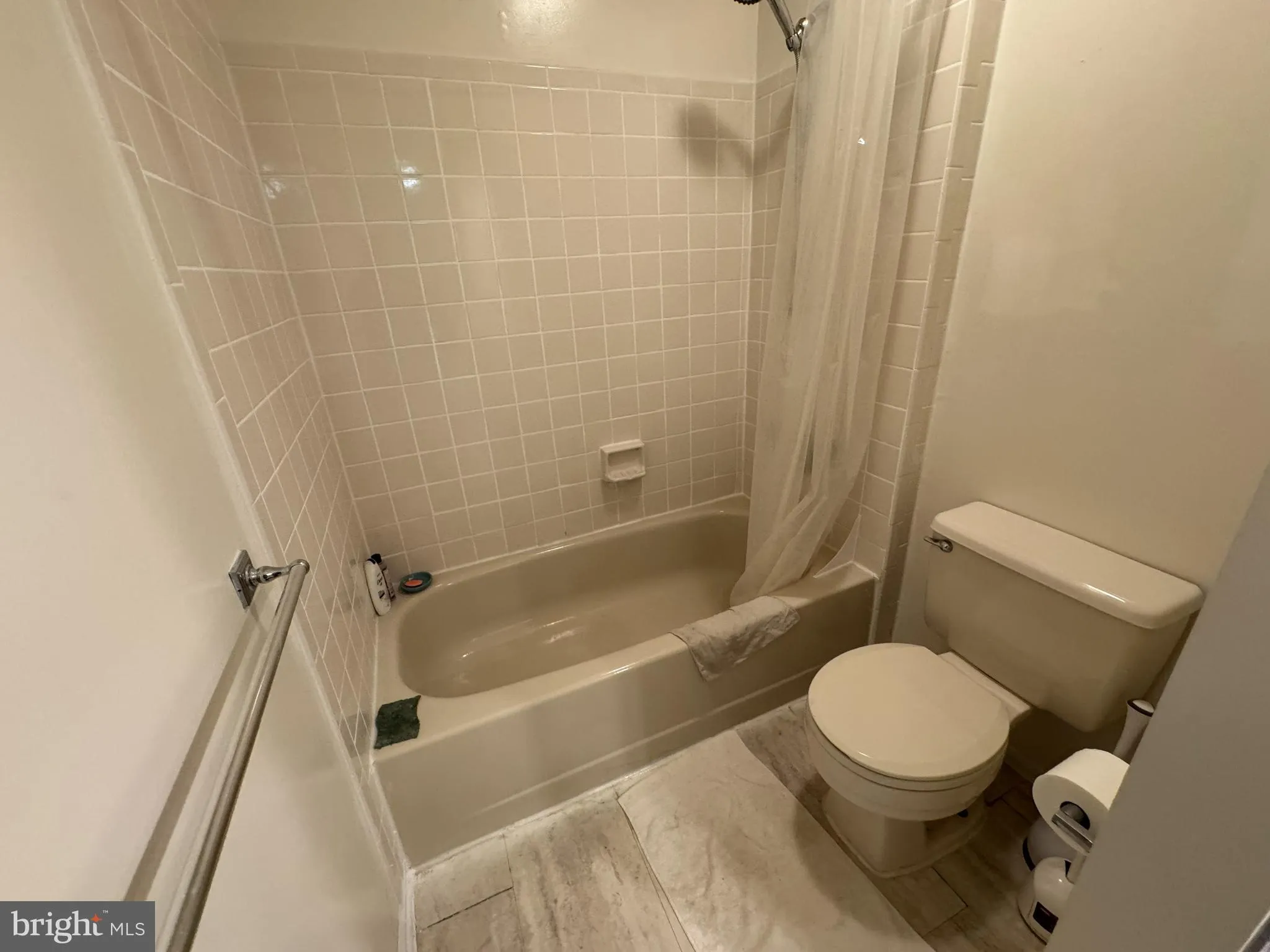 Additional image 32 of 35 Almond Drive, Somerset, NJ 08873