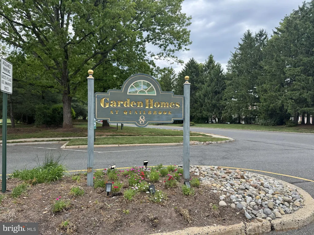 35 Almond Drive, Somerset, NJ 08873