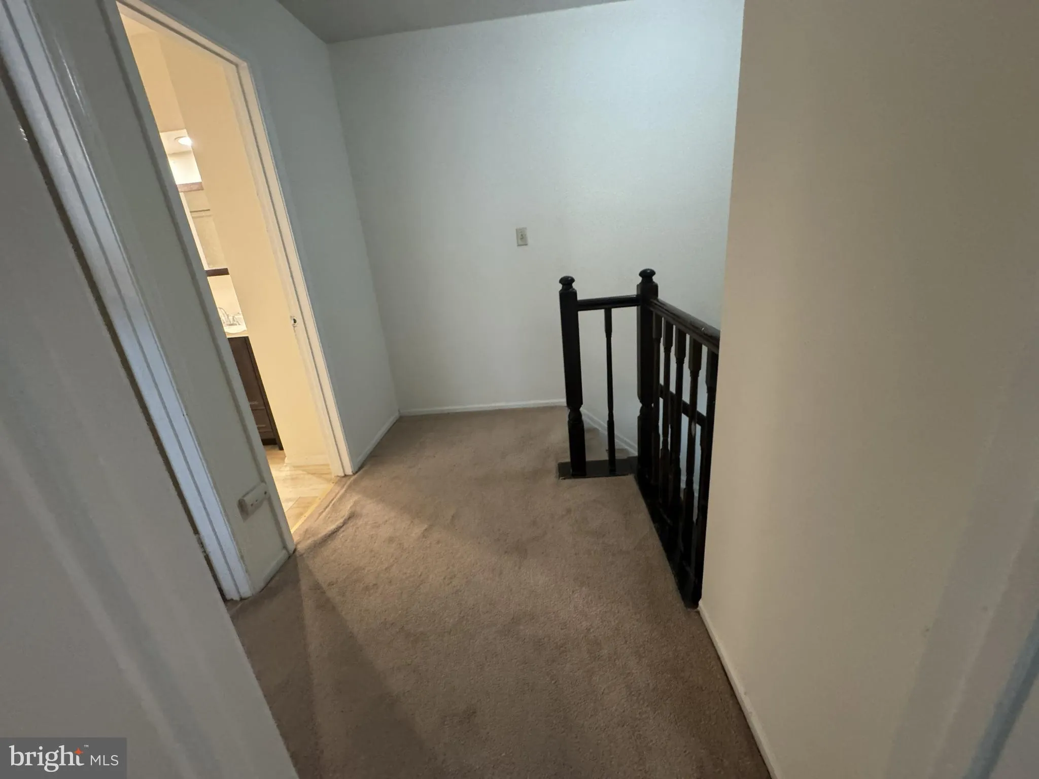Additional image 33 of 35 Almond Drive, Somerset, NJ 08873