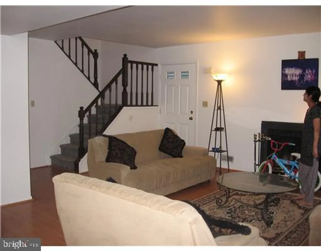 Additional image 6 of 35 Almond Drive, Somerset, NJ 08873
