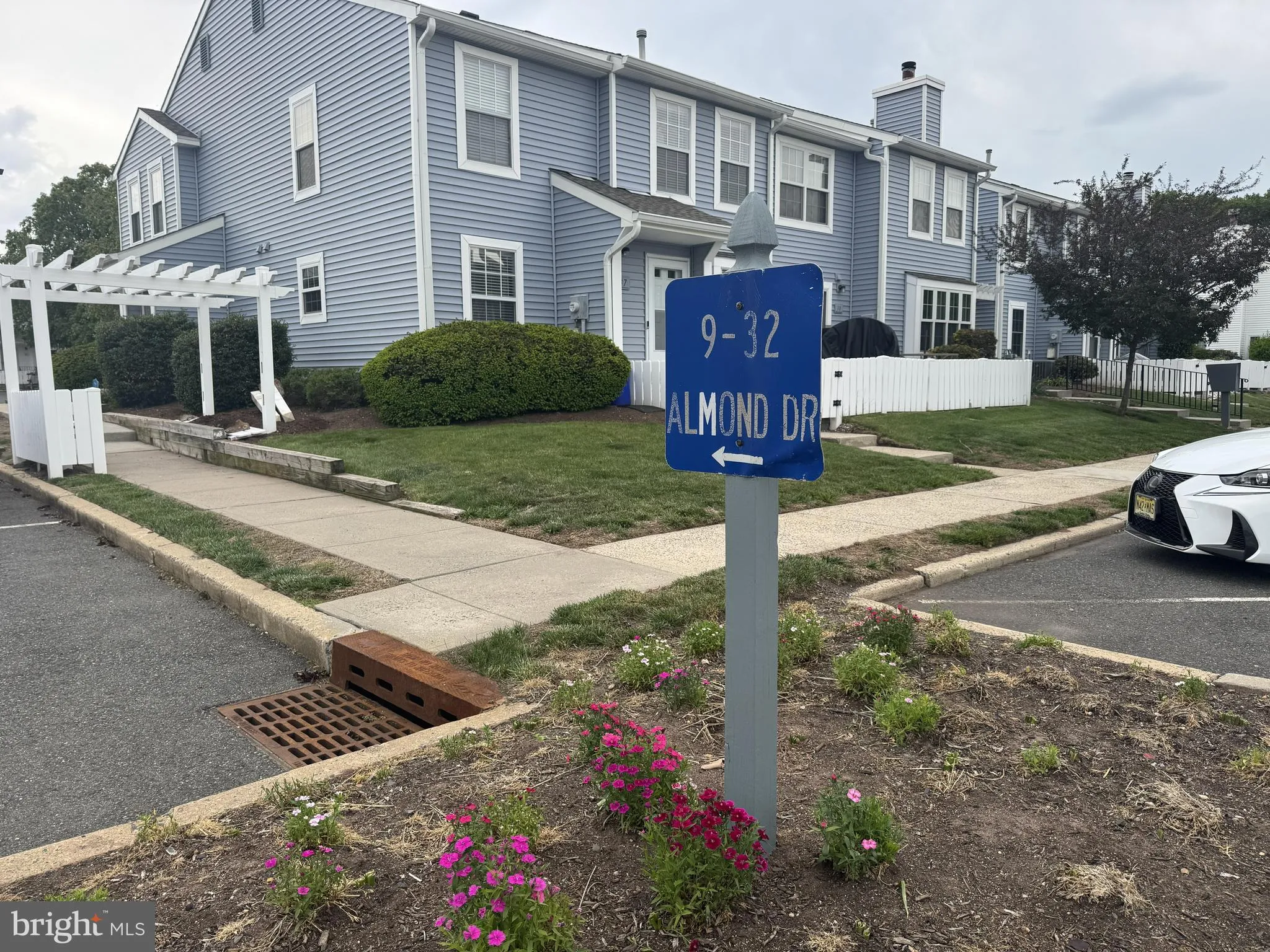 Additional image 22 of 35 Almond Drive, Somerset, NJ 08873
