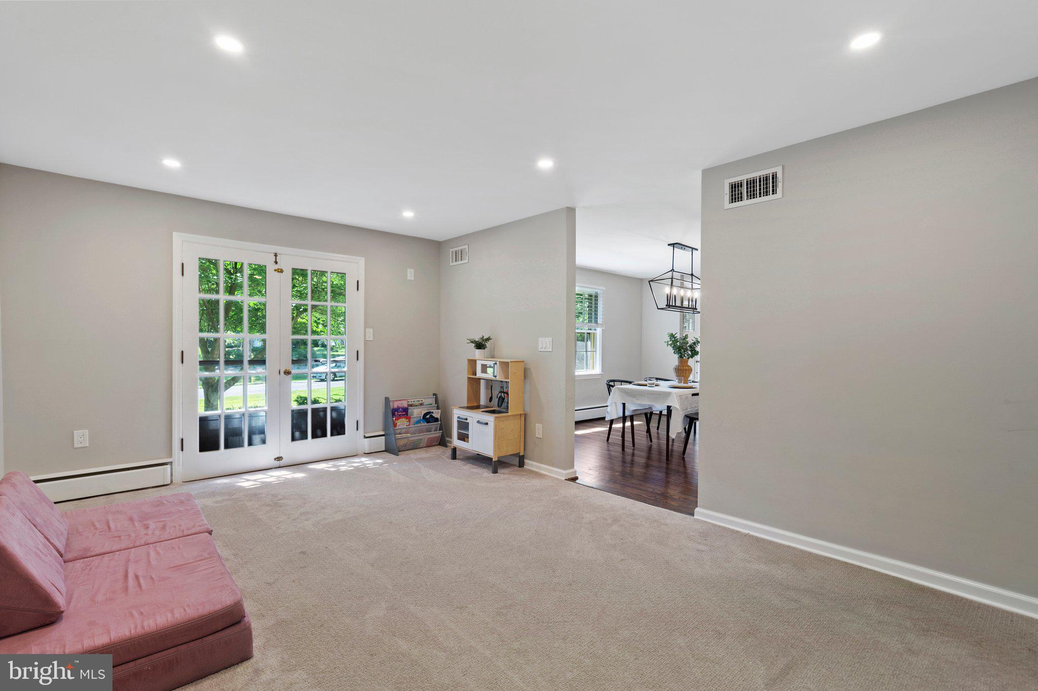 GRANBY WOODS - Residential