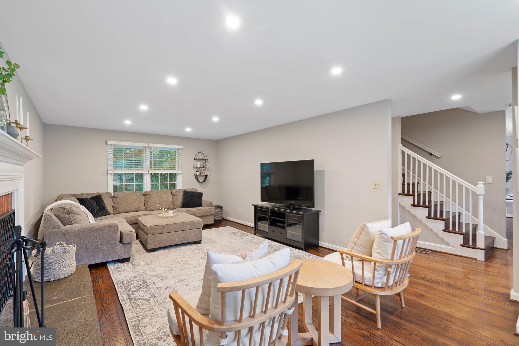 GRANBY WOODS - Residential