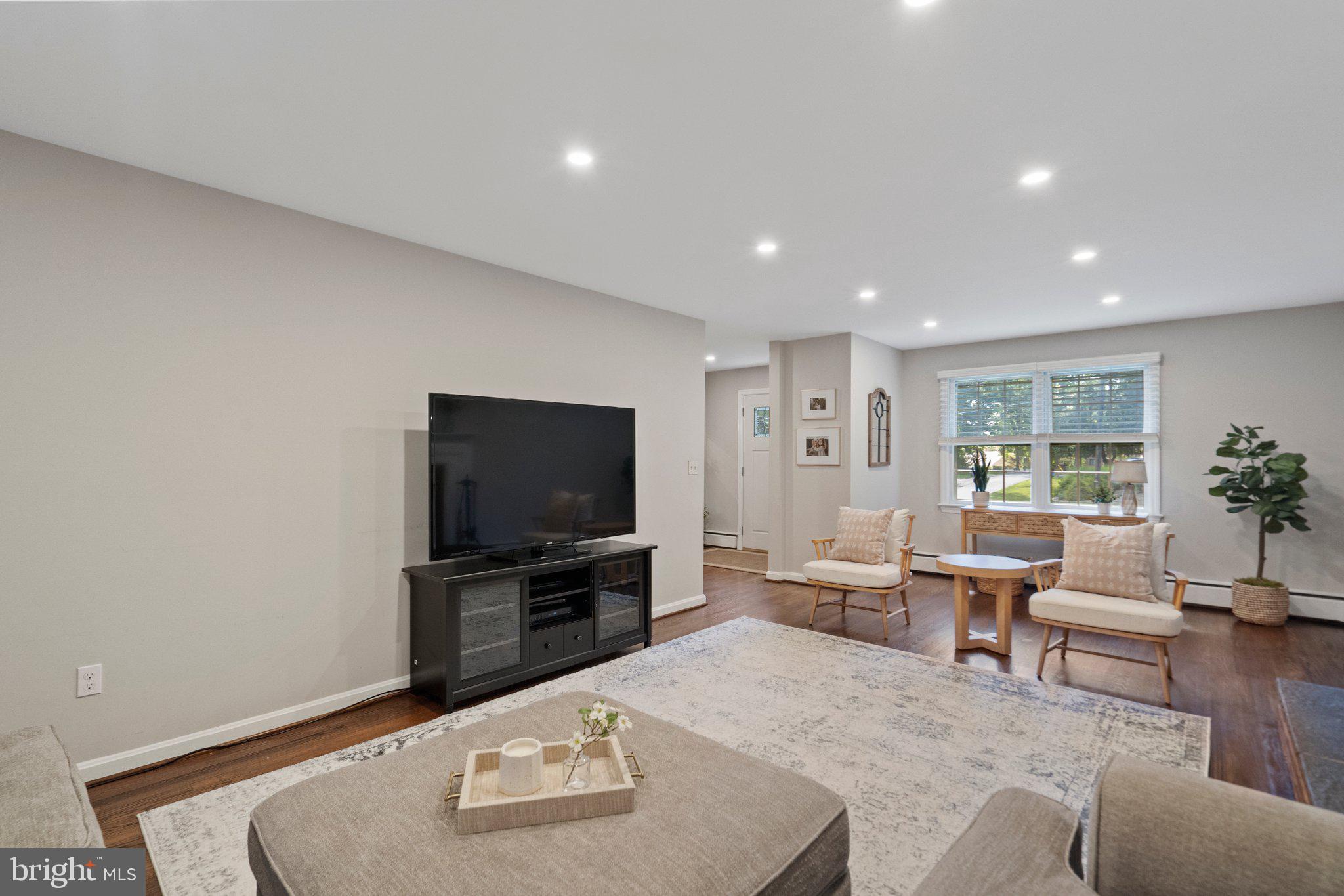 GRANBY WOODS - Residential