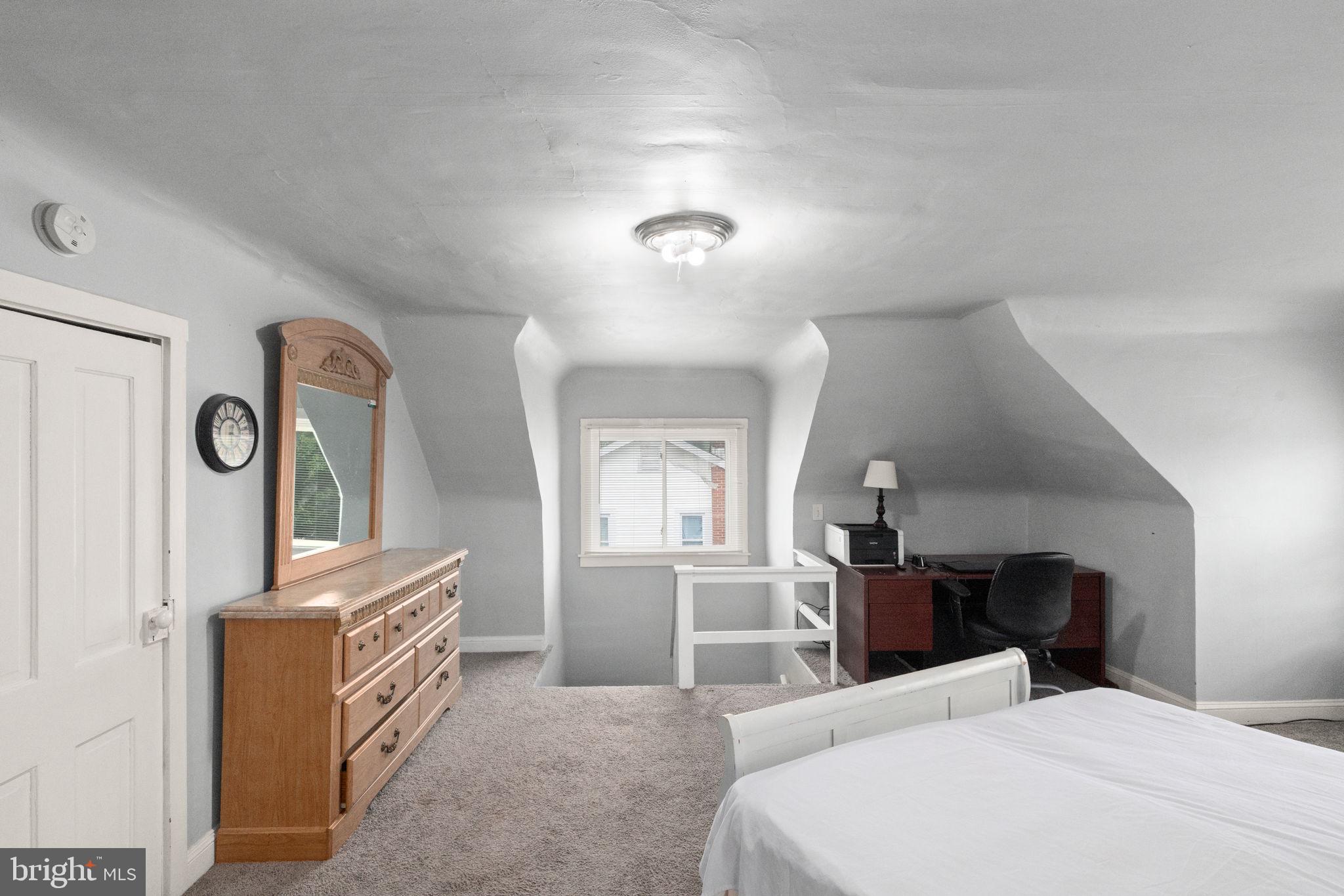 ROSEDALE - Residential