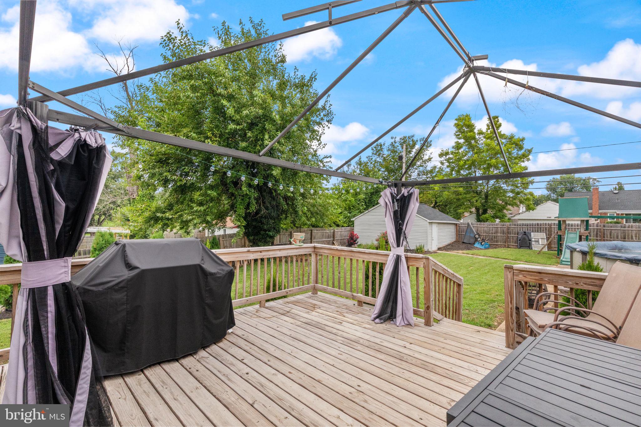 ROSEDALE - Residential