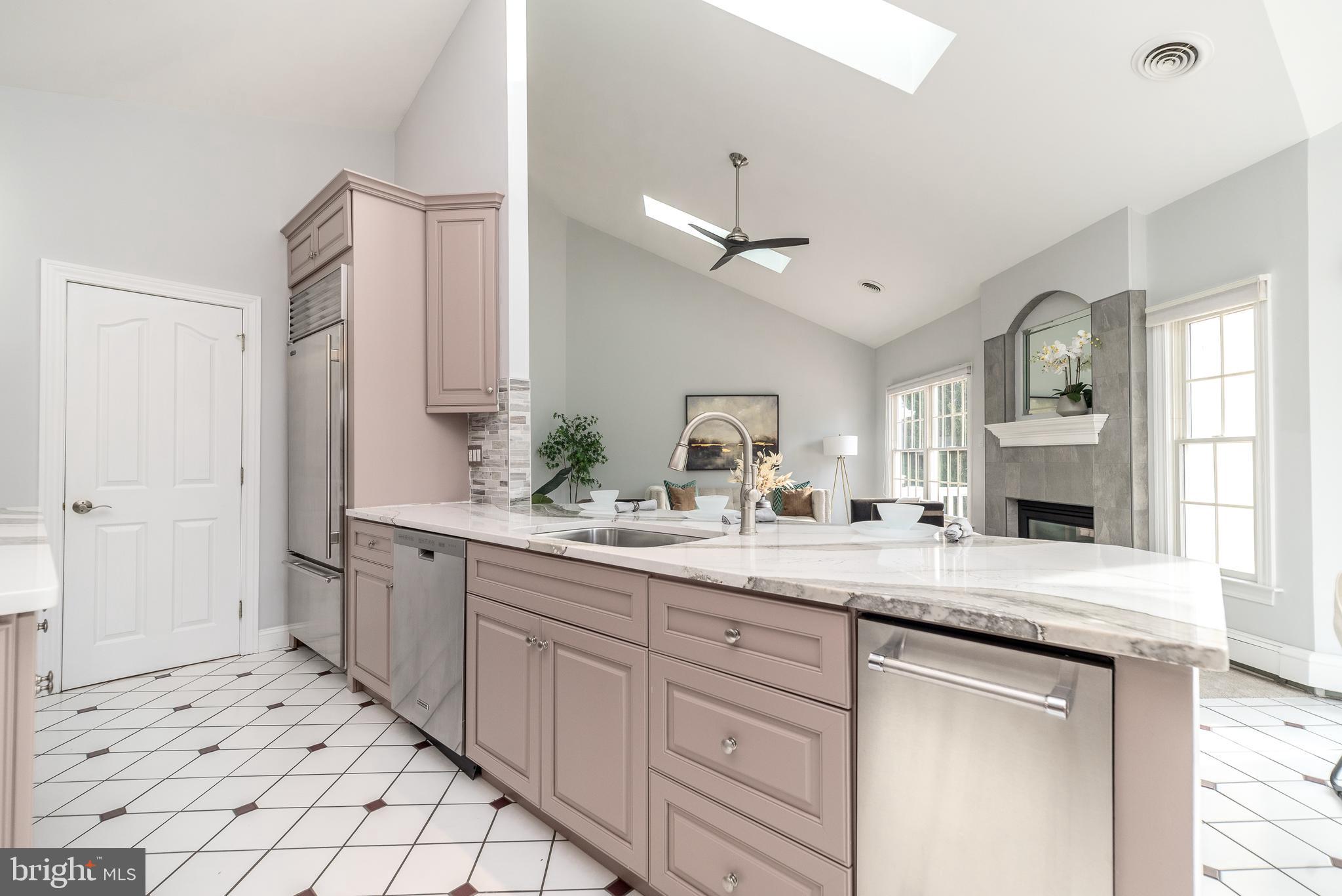 STONE RIDGE - Residential