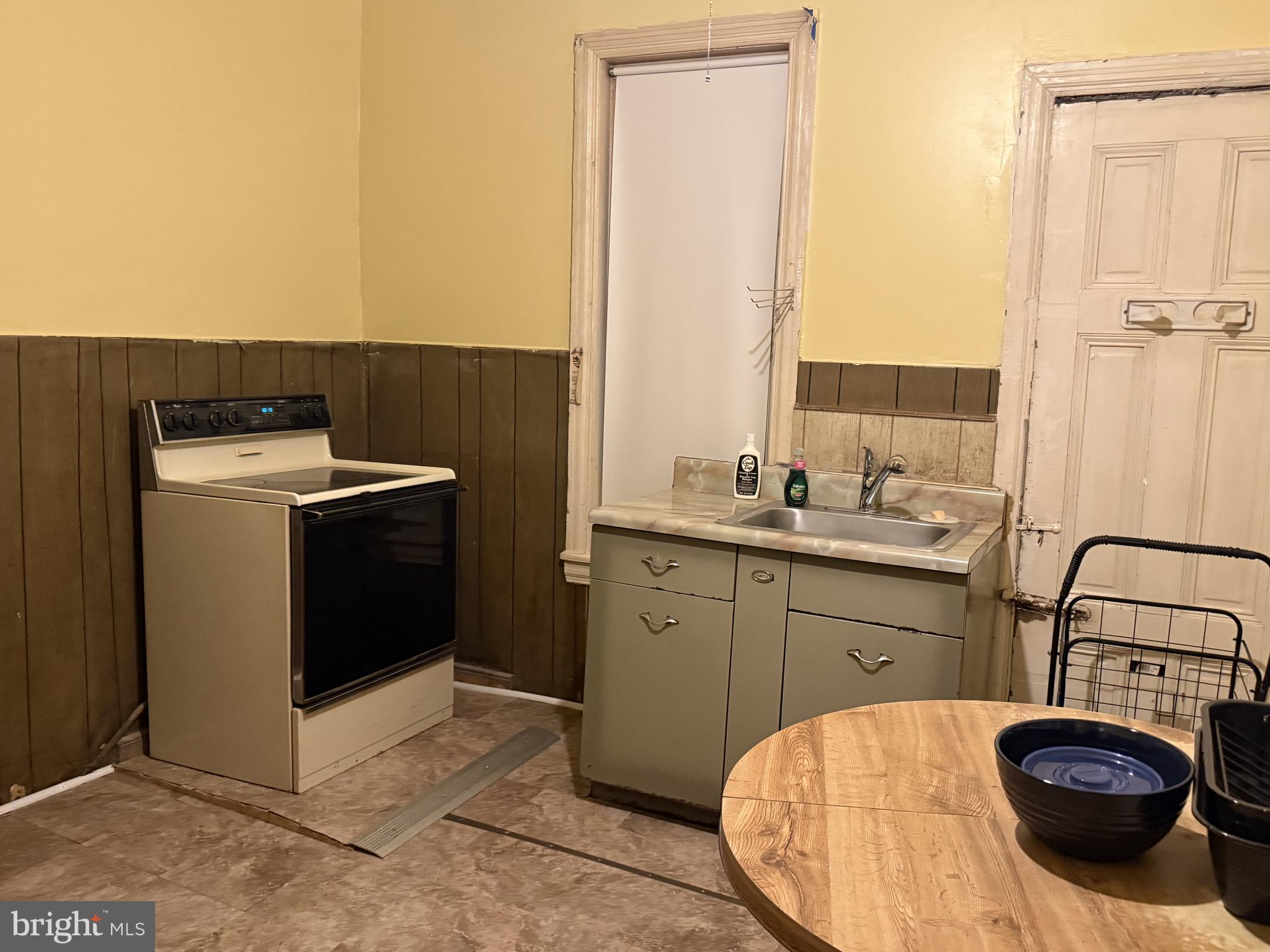 PHILADELPHIA - Residential