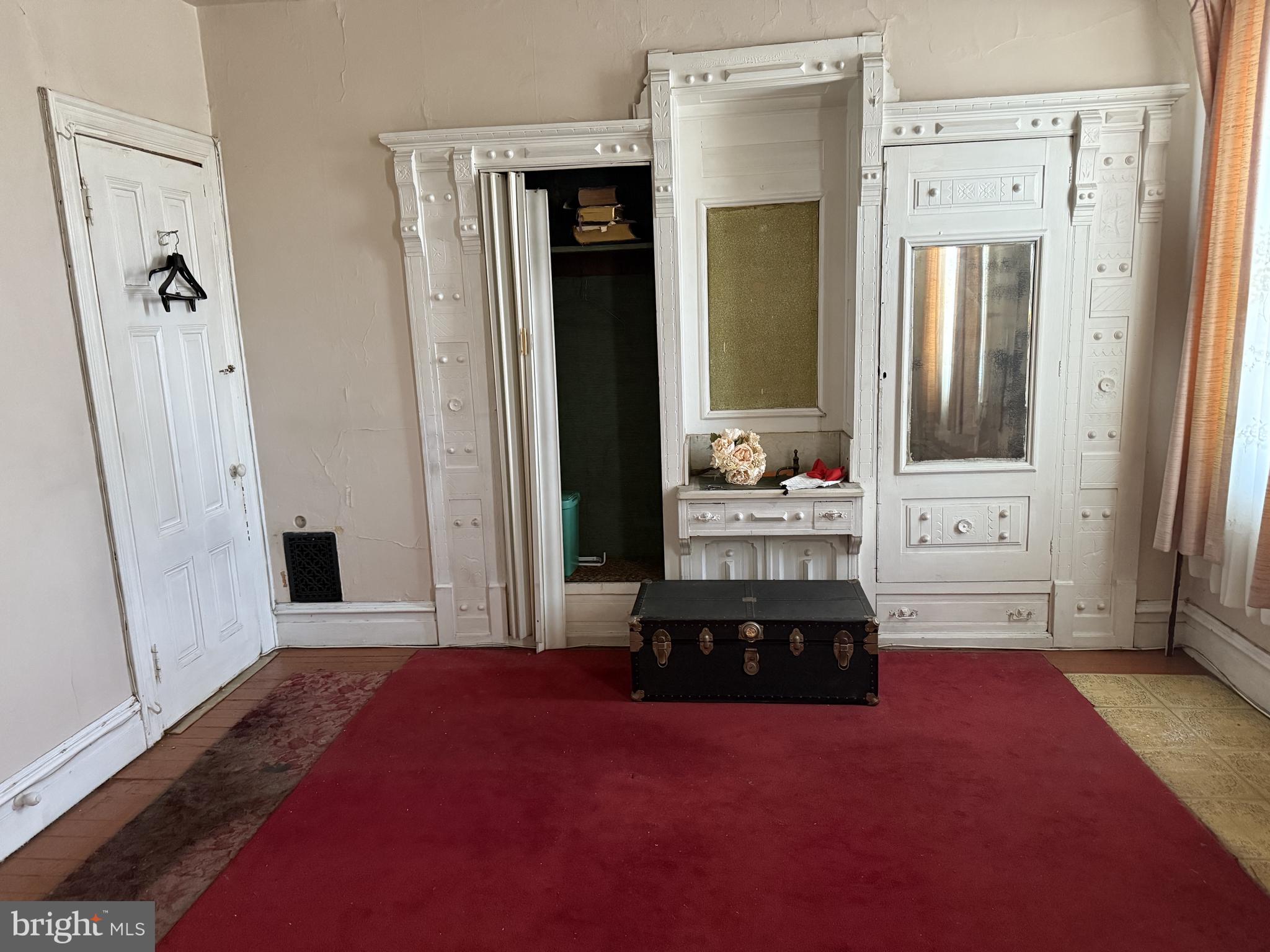 PHILADELPHIA - Residential