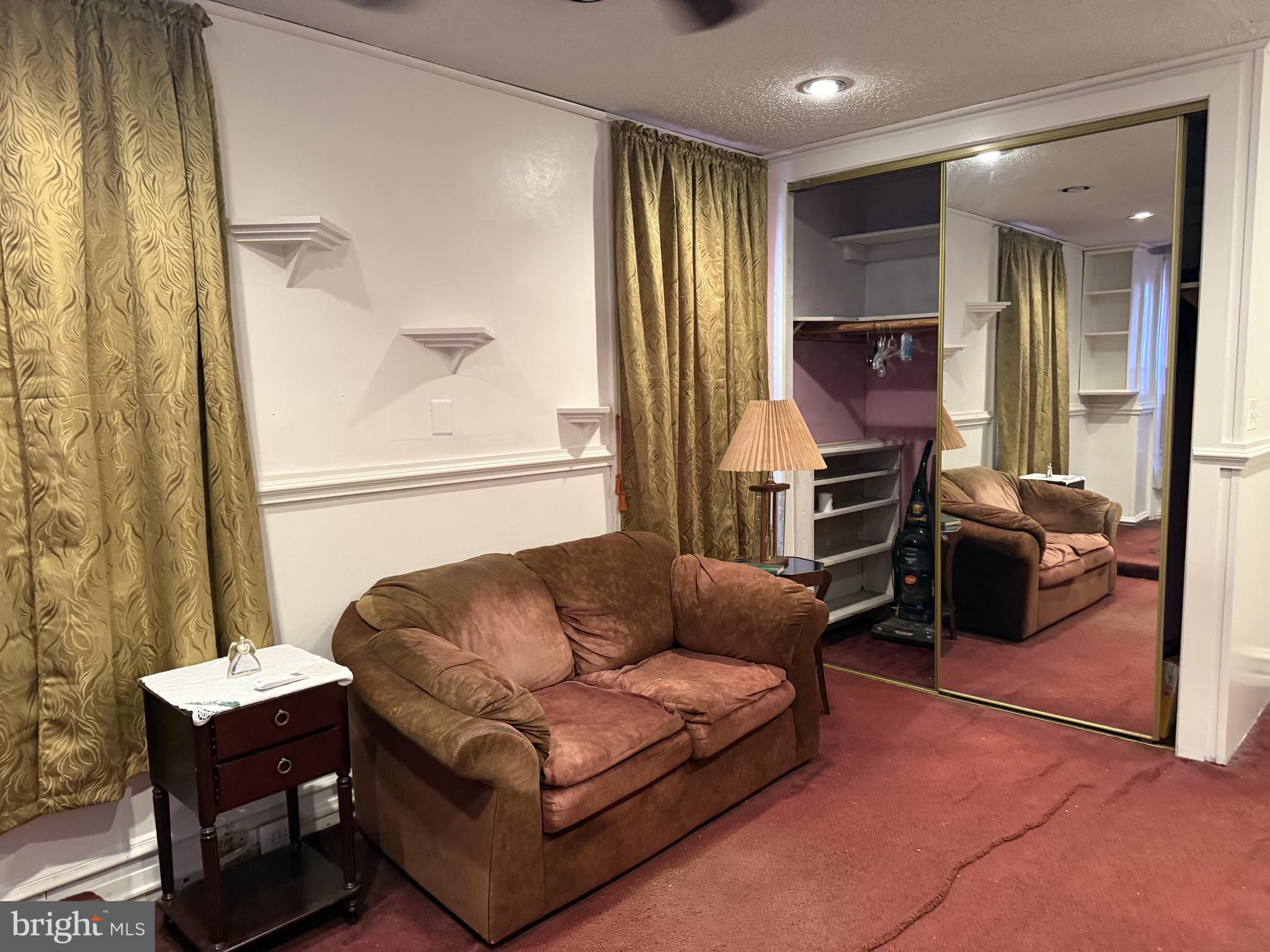 PHILADELPHIA - Residential