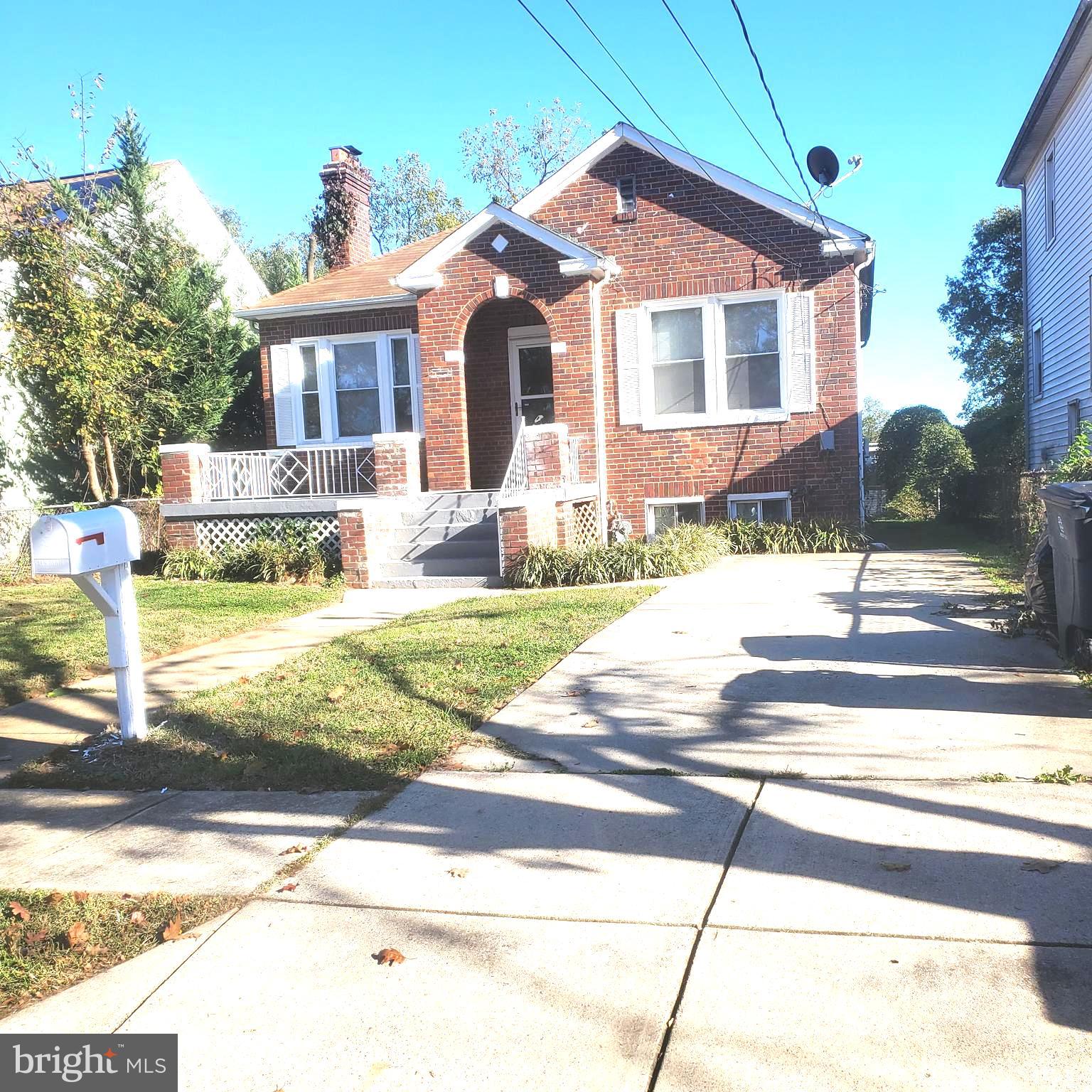 BEAVER HEIGHTS - Residential Lease